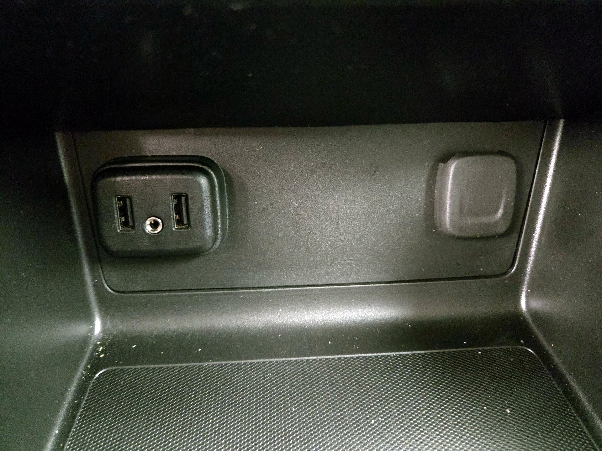 Thumbnail: 2022 Chevrolet Colorado - 18