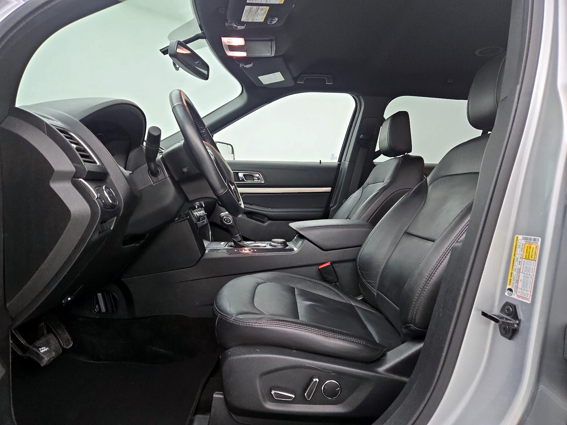 Thumbnail: 2018 Ford Explorer - 11