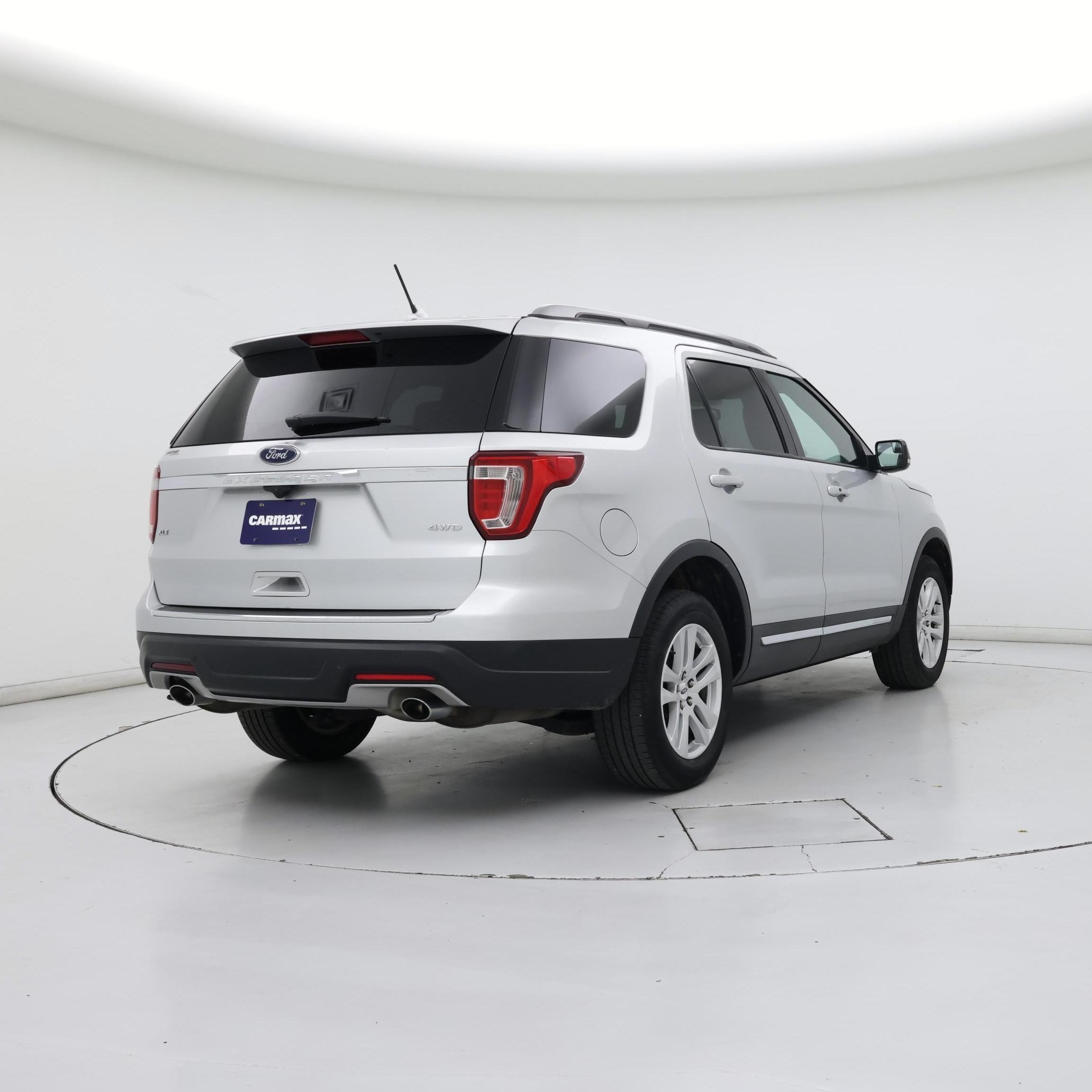 Thumbnail: 2018 Ford Explorer - 8