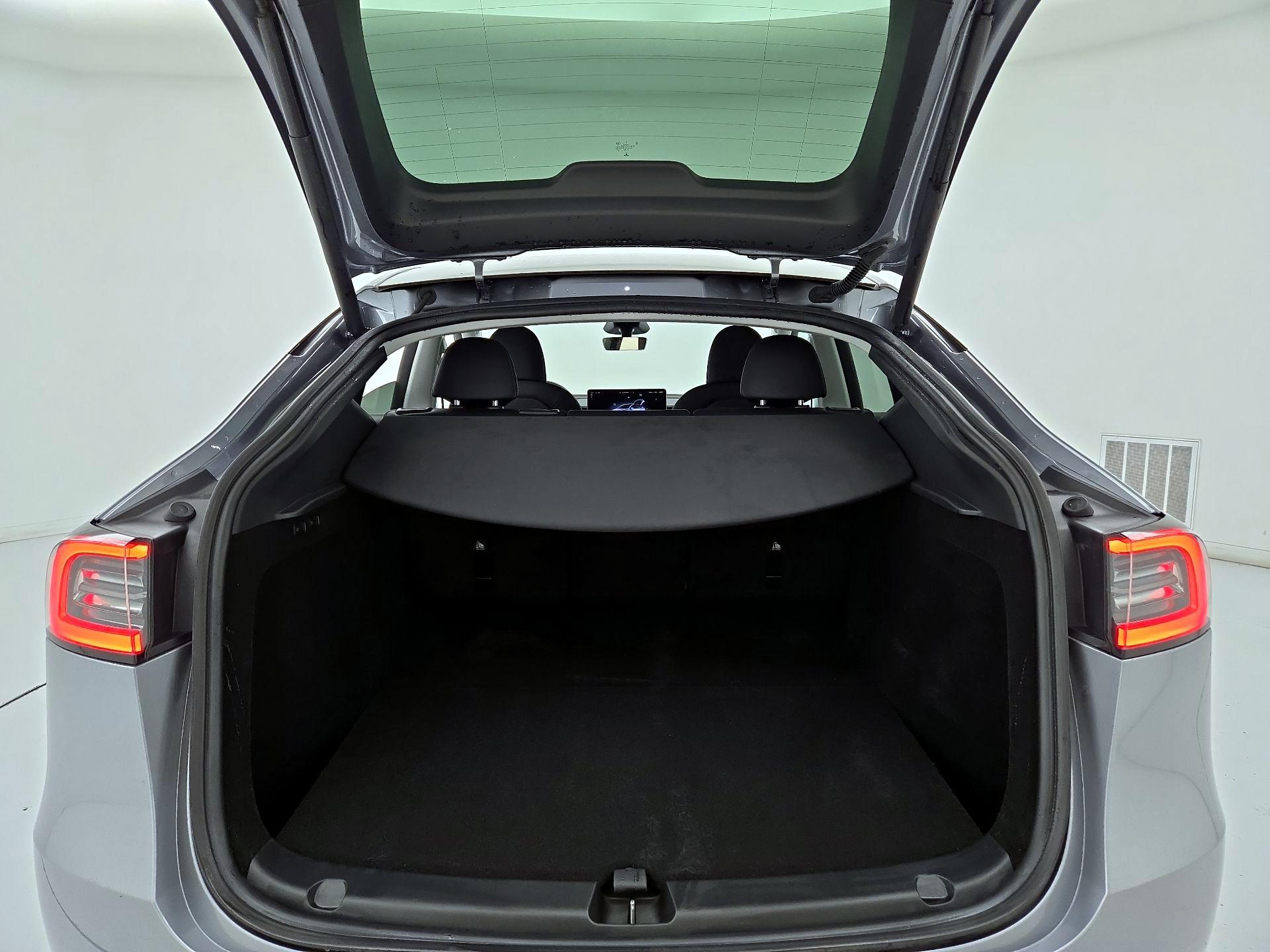 Thumbnail: 2024 Tesla Model Y - 20