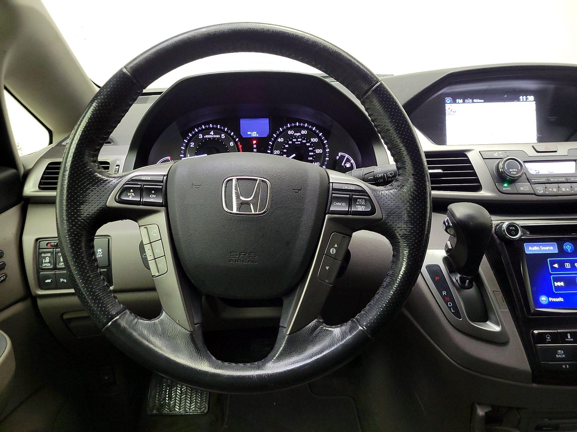Thumbnail: 2015 Honda Odyssey - 10