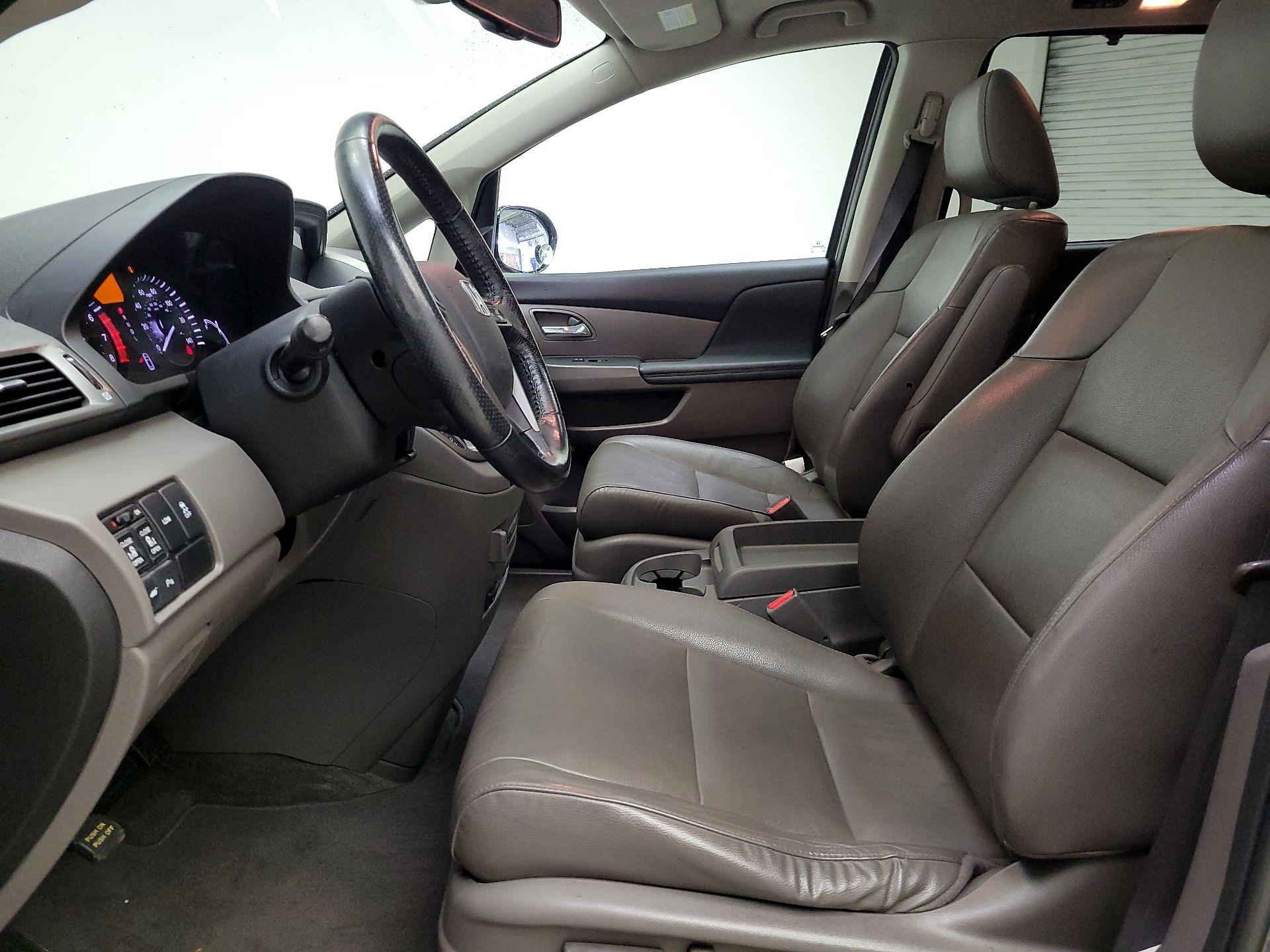 Thumbnail: 2015 Honda Odyssey - 11