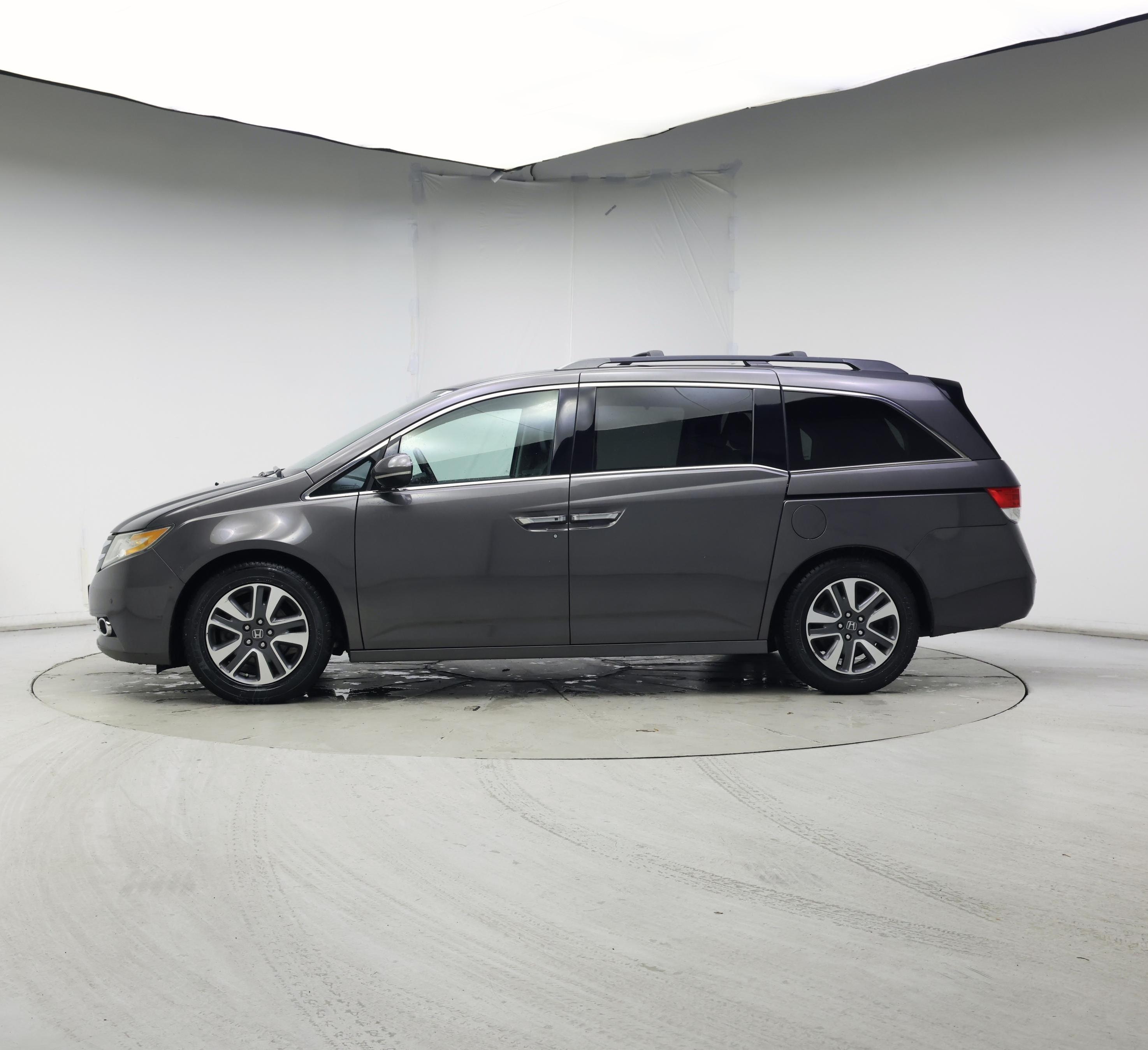 Thumbnail: 2015 Honda Odyssey - 3