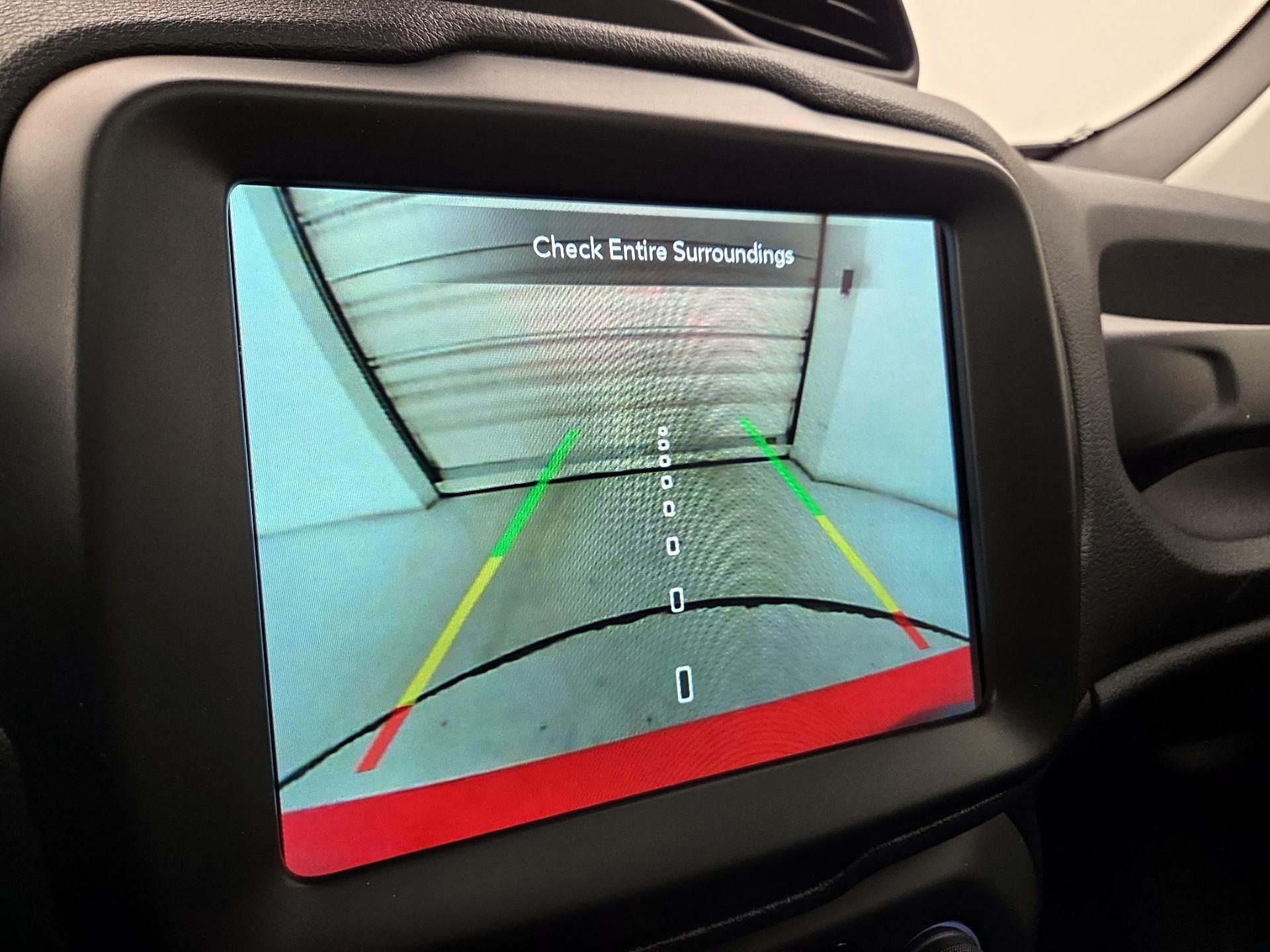 Thumbnail: 2021 Jeep Renegade - 15