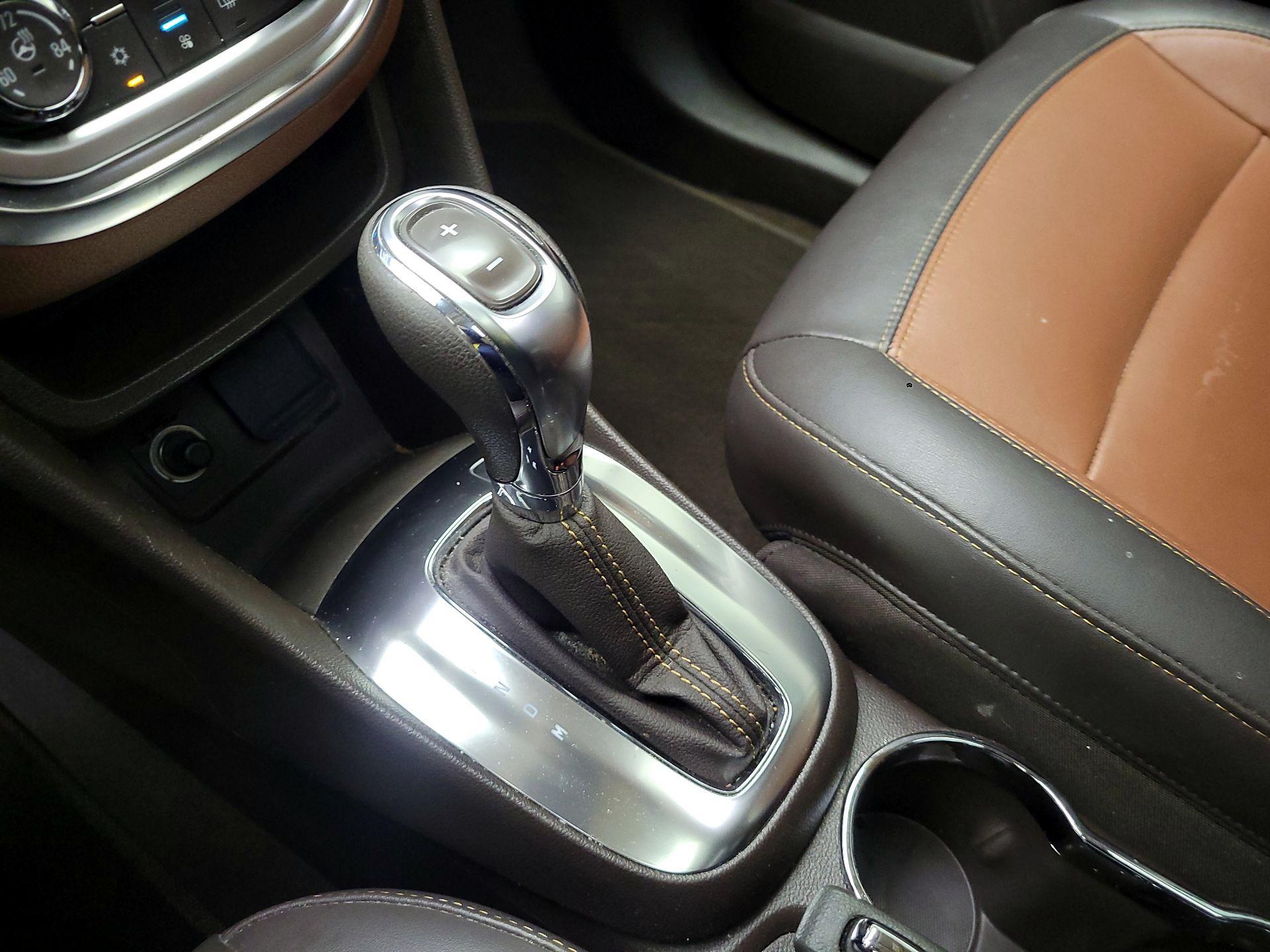 Thumbnail: 2016 Buick Encore - 18