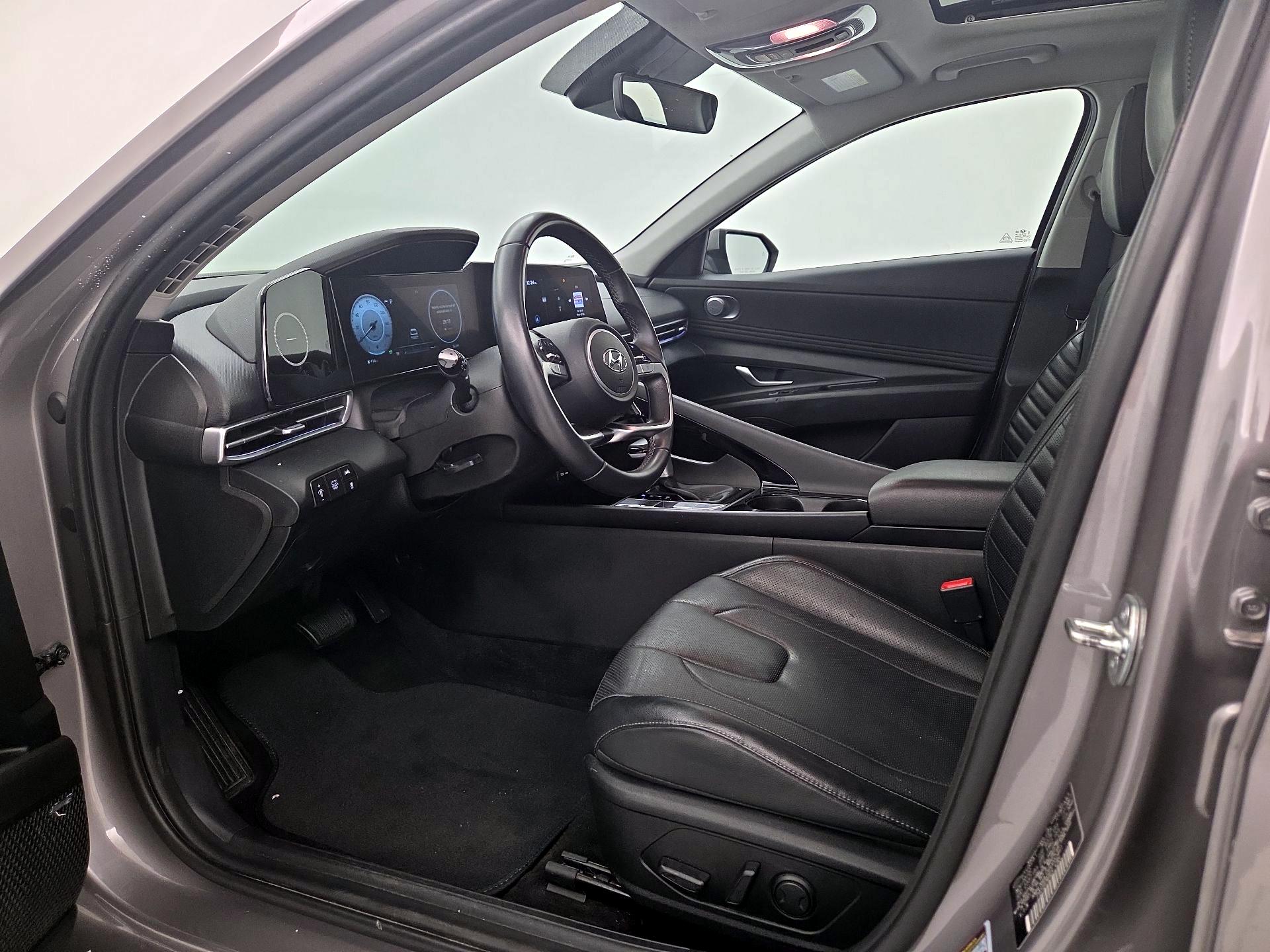 Thumbnail: 2023 Hyundai Elantra - 11