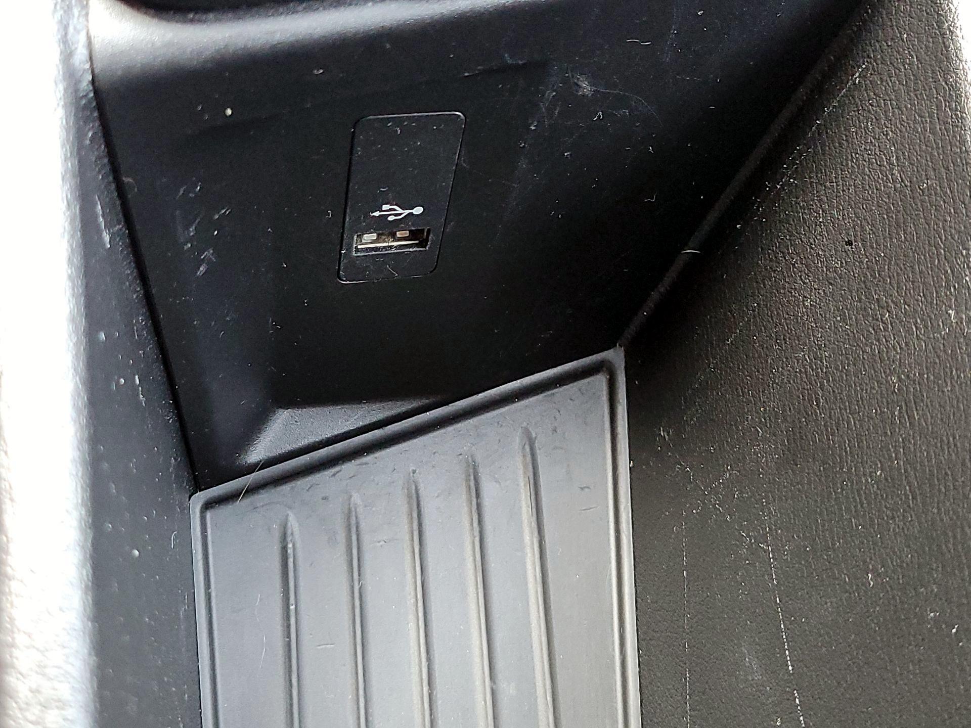 Thumbnail: 2018 BMW X1 - 19