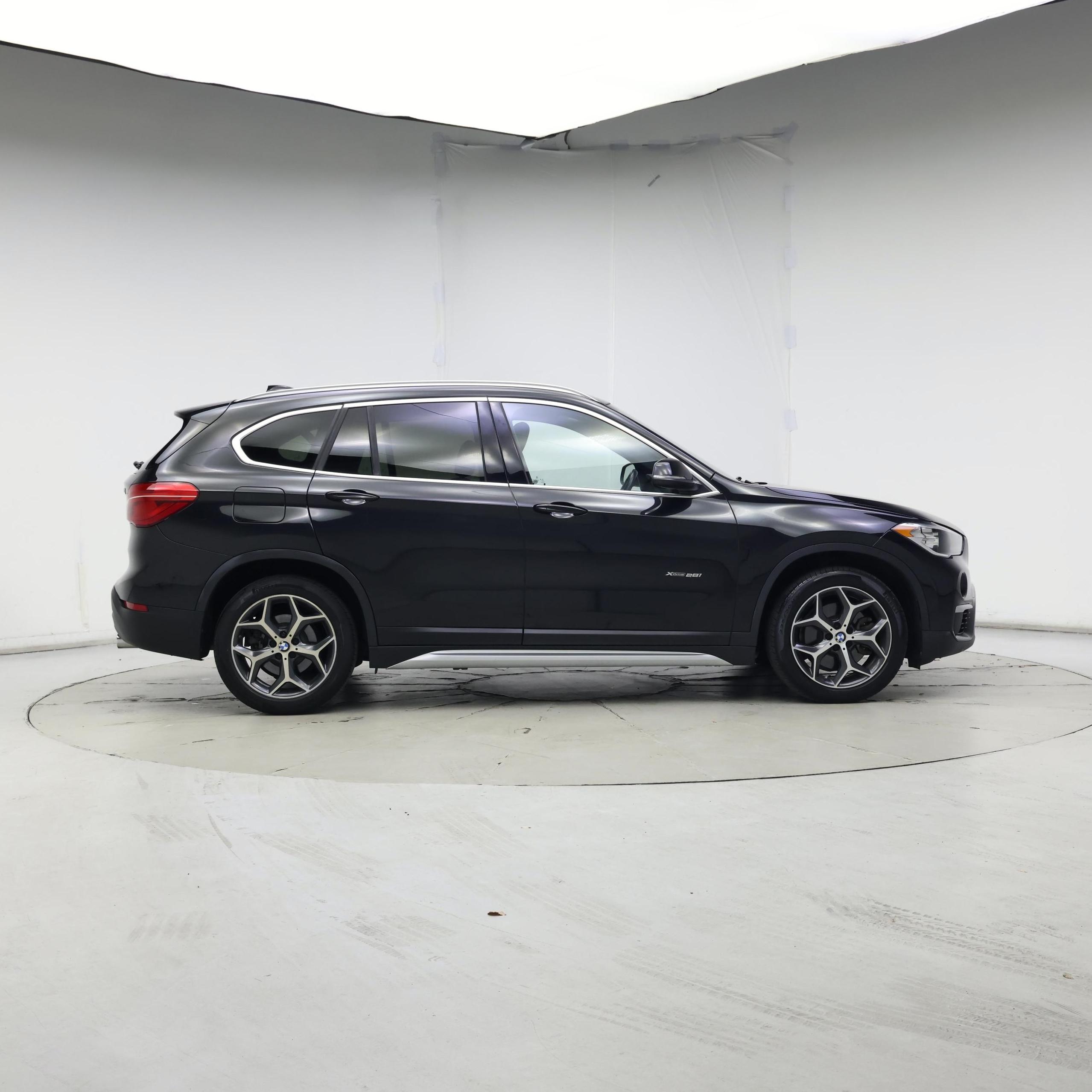 Thumbnail: 2018 BMW X1 - 7