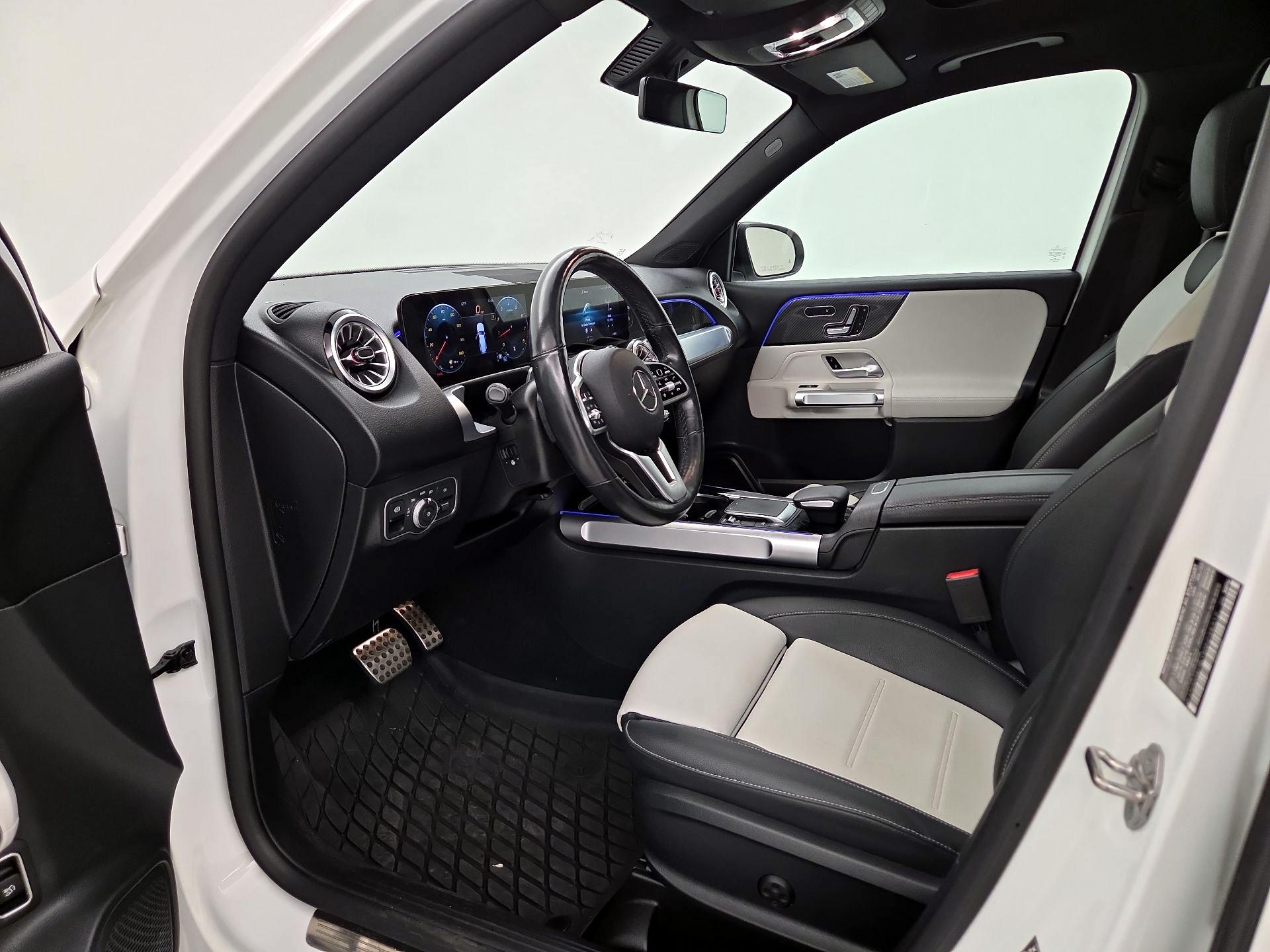 Thumbnail: 2022 Mercedes-Benz GLB - 11