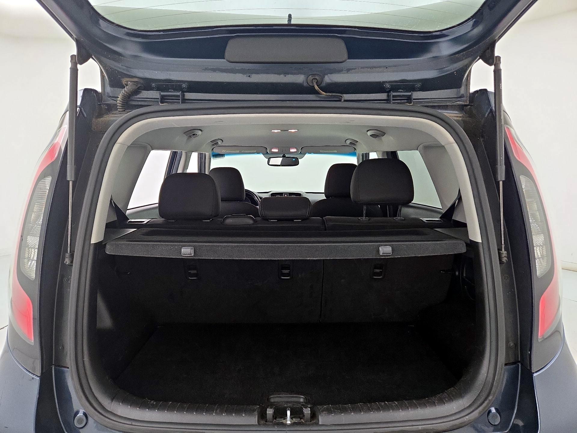 Thumbnail: 2017 Kia Soul - 19