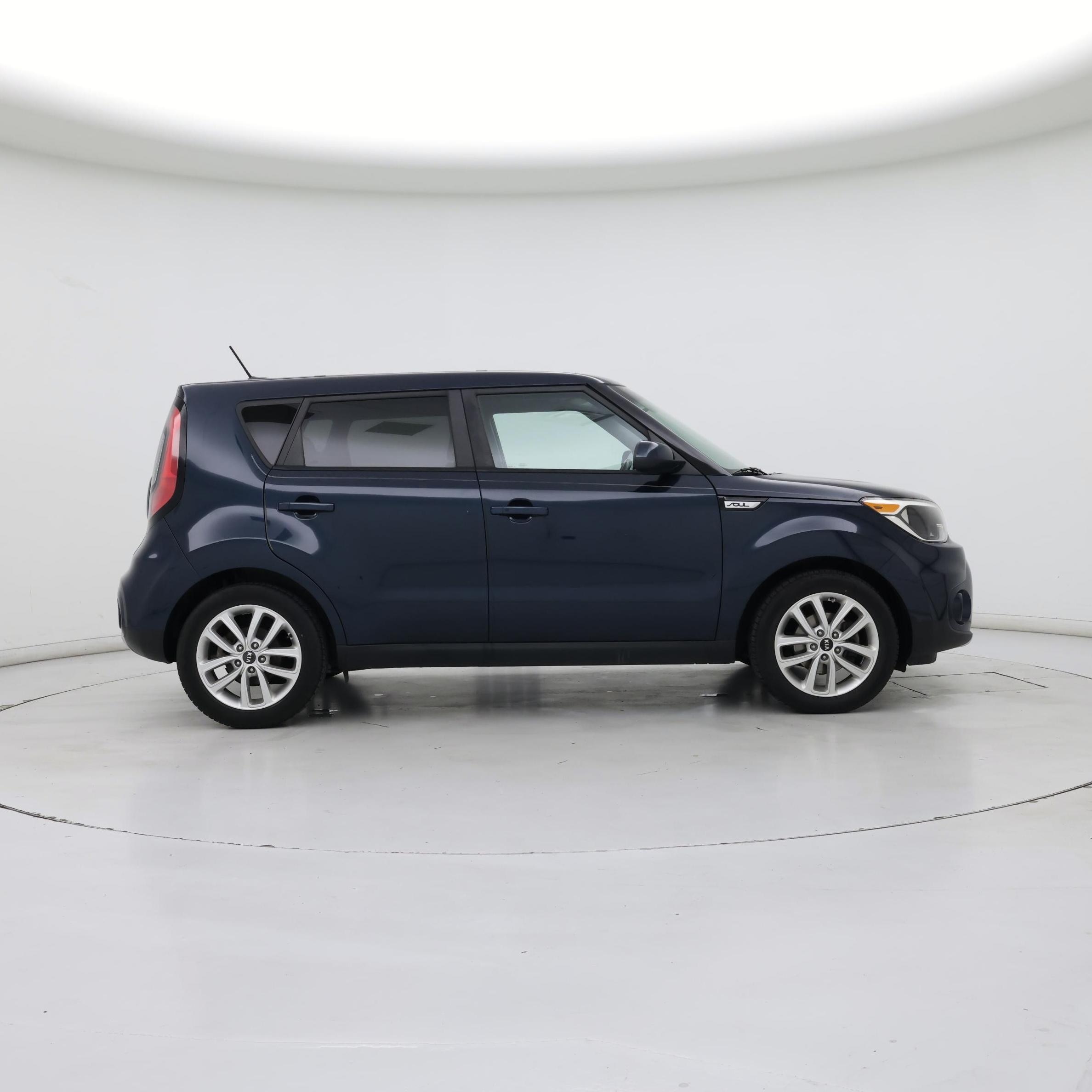 Thumbnail: 2017 Kia Soul - 7