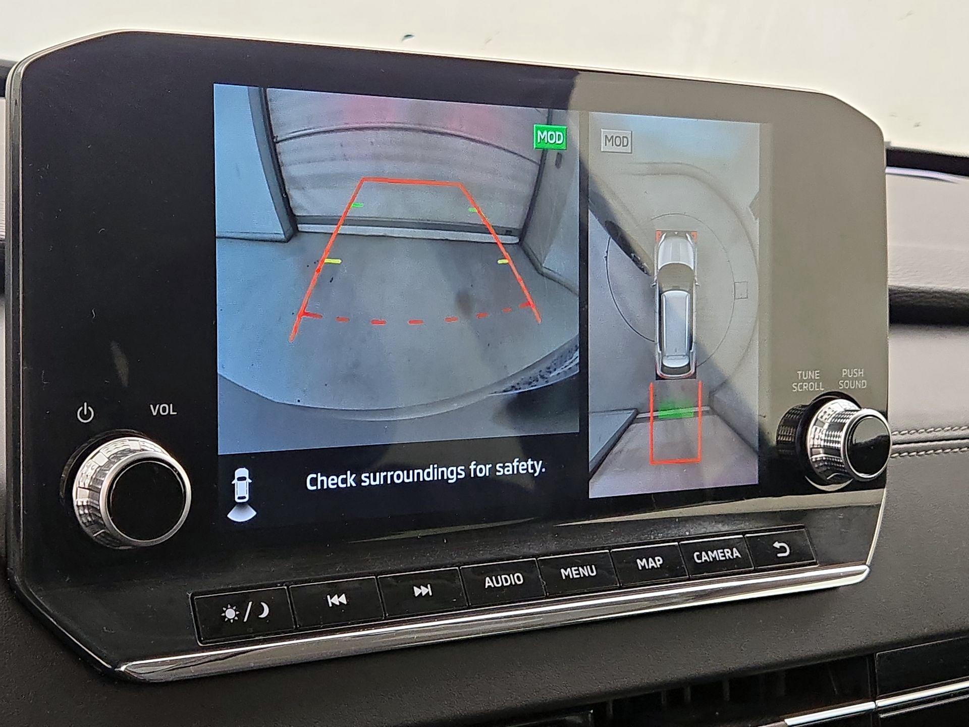 Thumbnail: 2022 Mitsubishi Outlander - 14