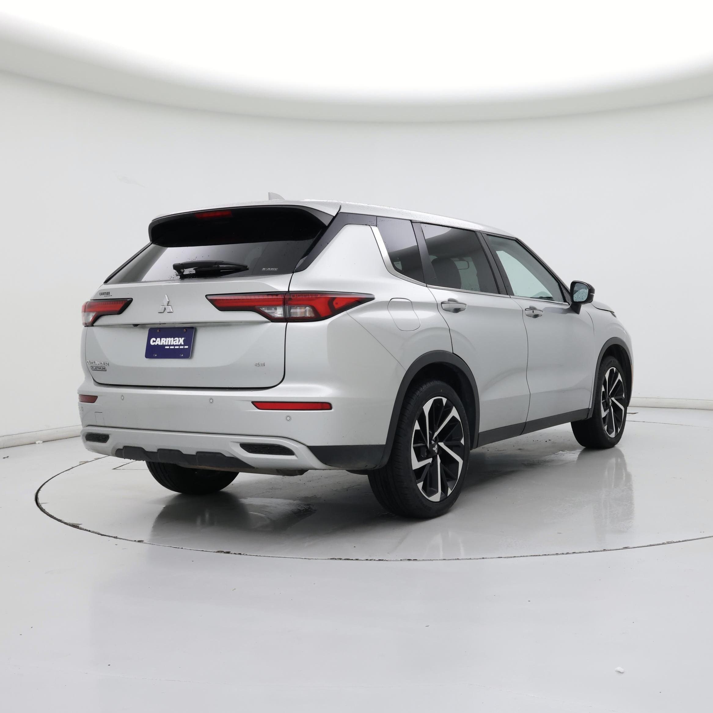 Thumbnail: 2022 Mitsubishi Outlander - 8