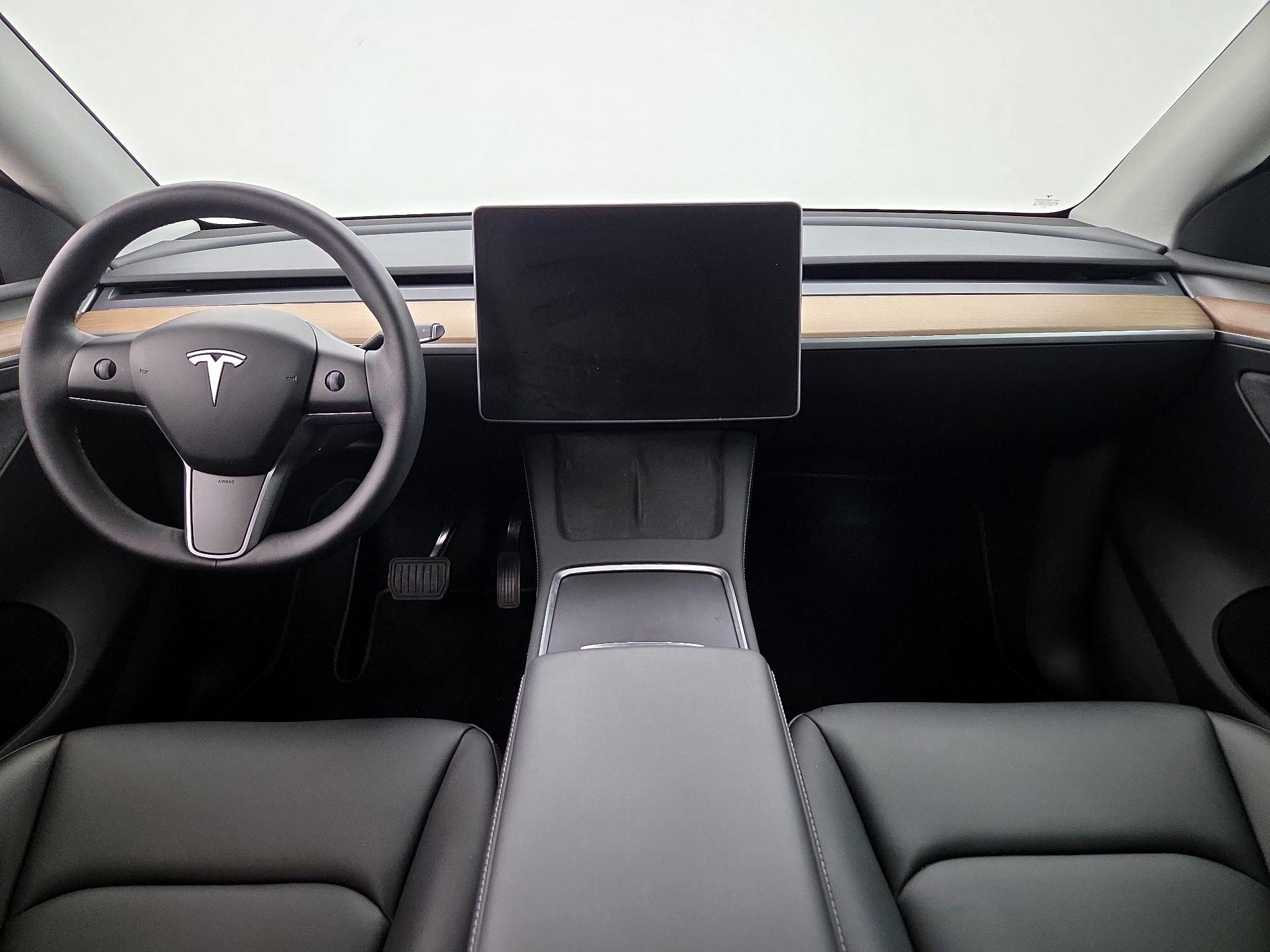 Thumbnail: 2023 Tesla Model Y - 9