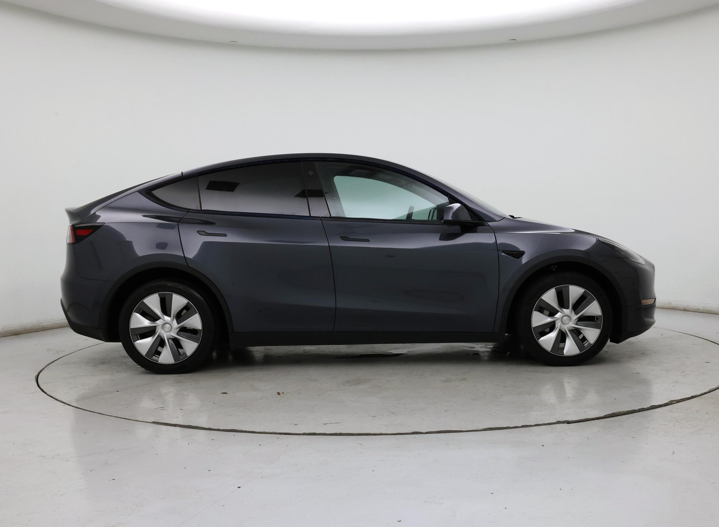 Thumbnail: 2023 Tesla Model Y - 7