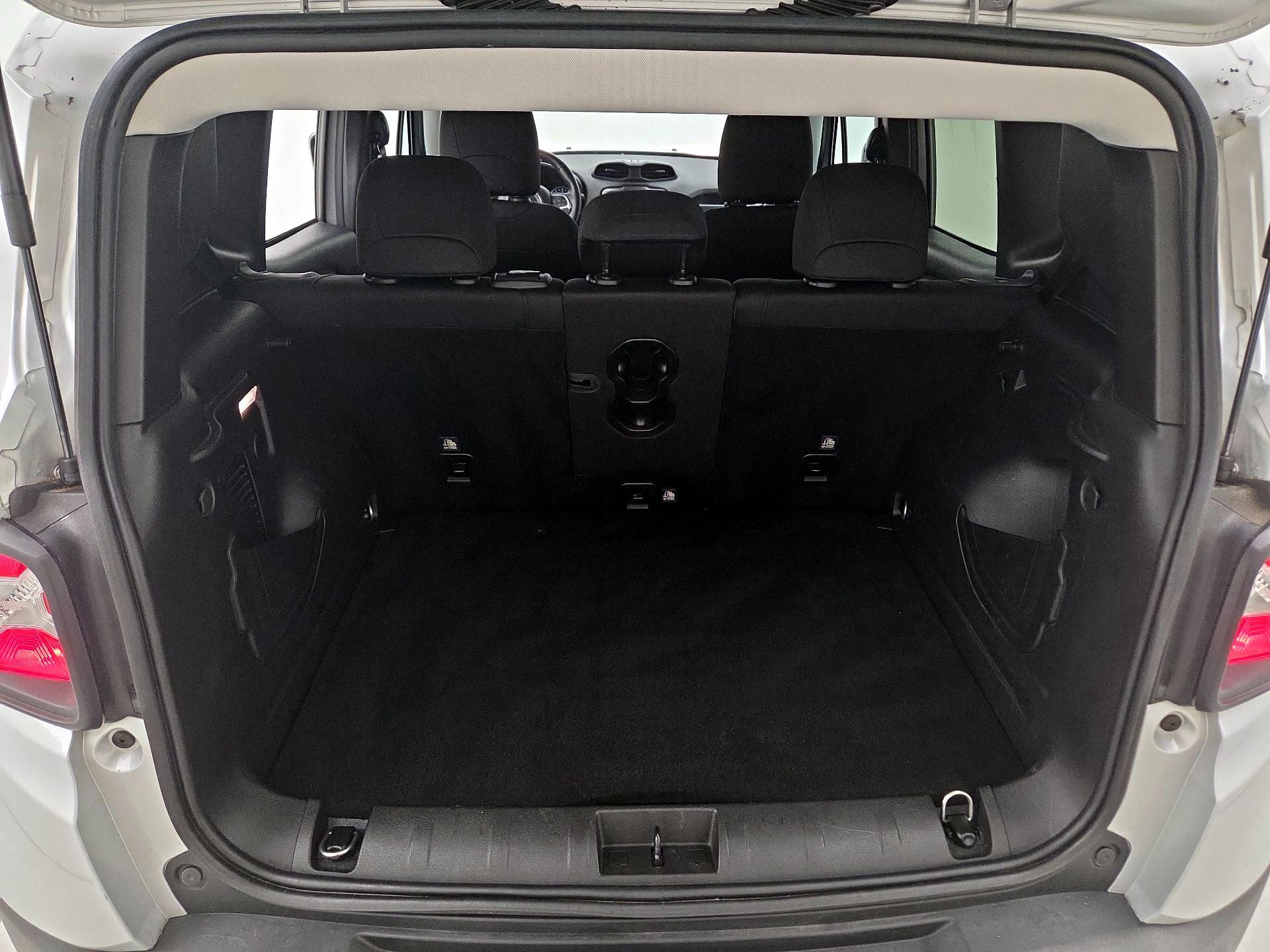 Thumbnail: 2021 Jeep Renegade - 20