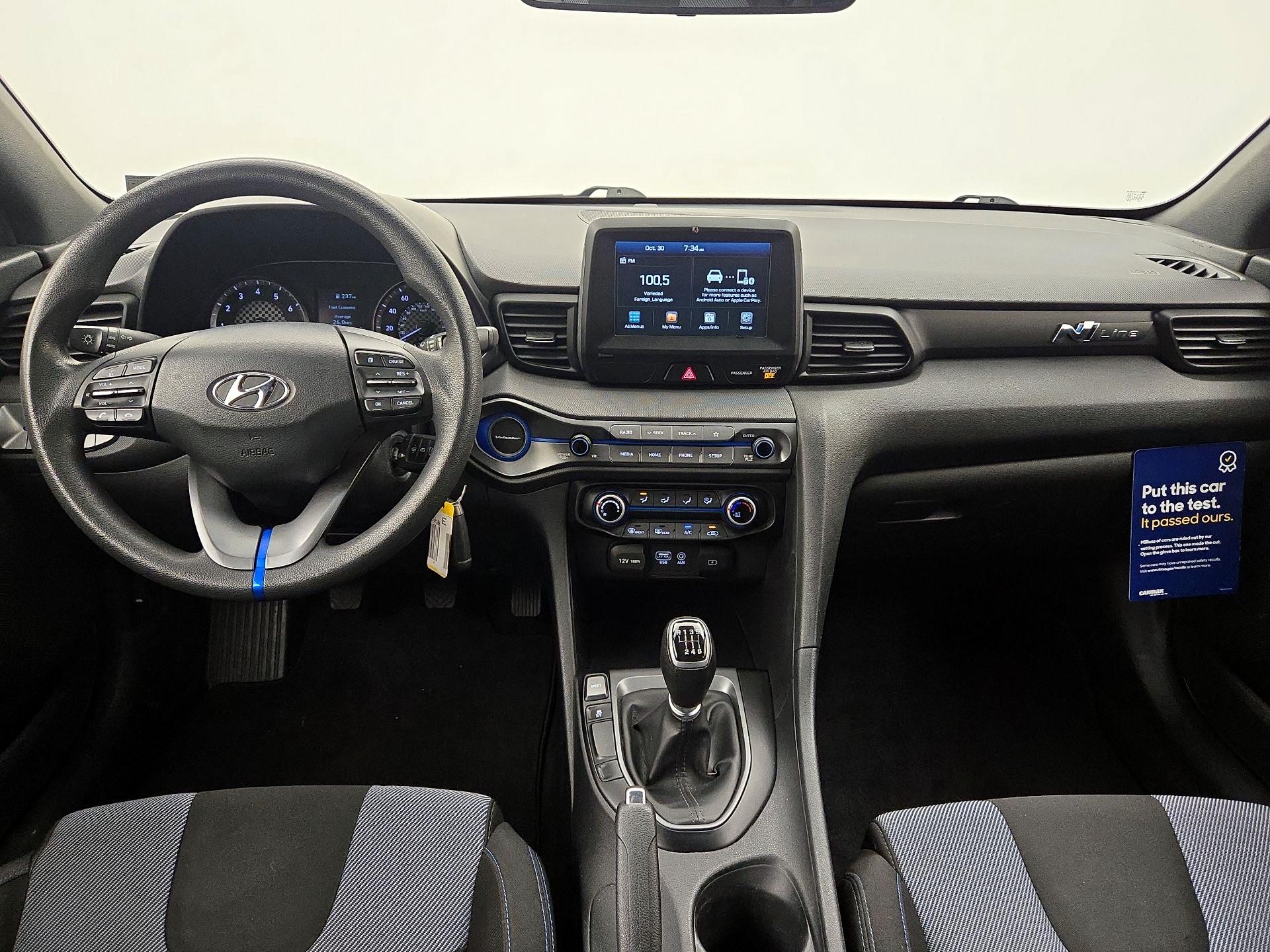 Thumbnail: 2019 Hyundai Veloster - 9