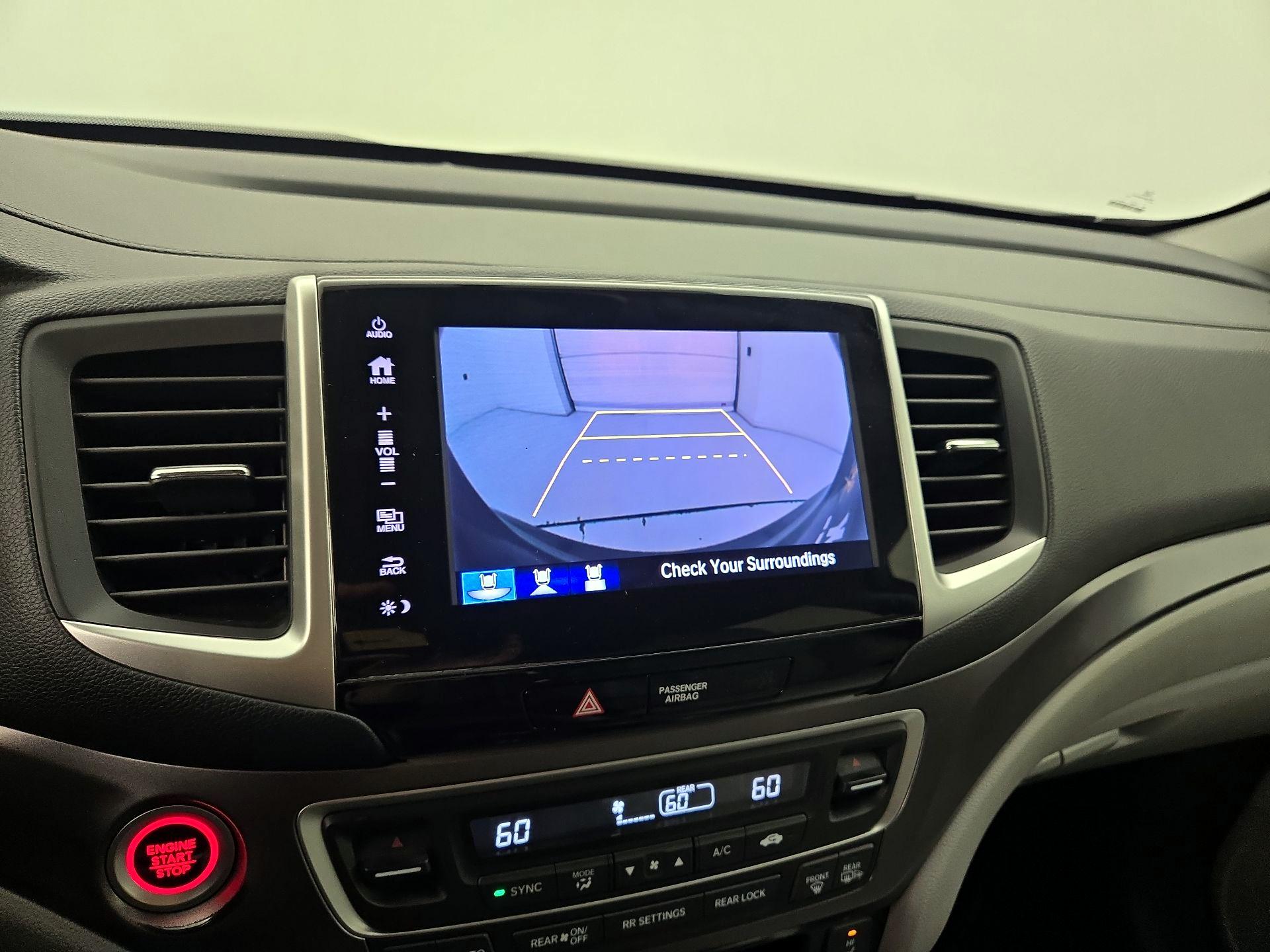 Thumbnail: 2018 Honda Pilot - 14