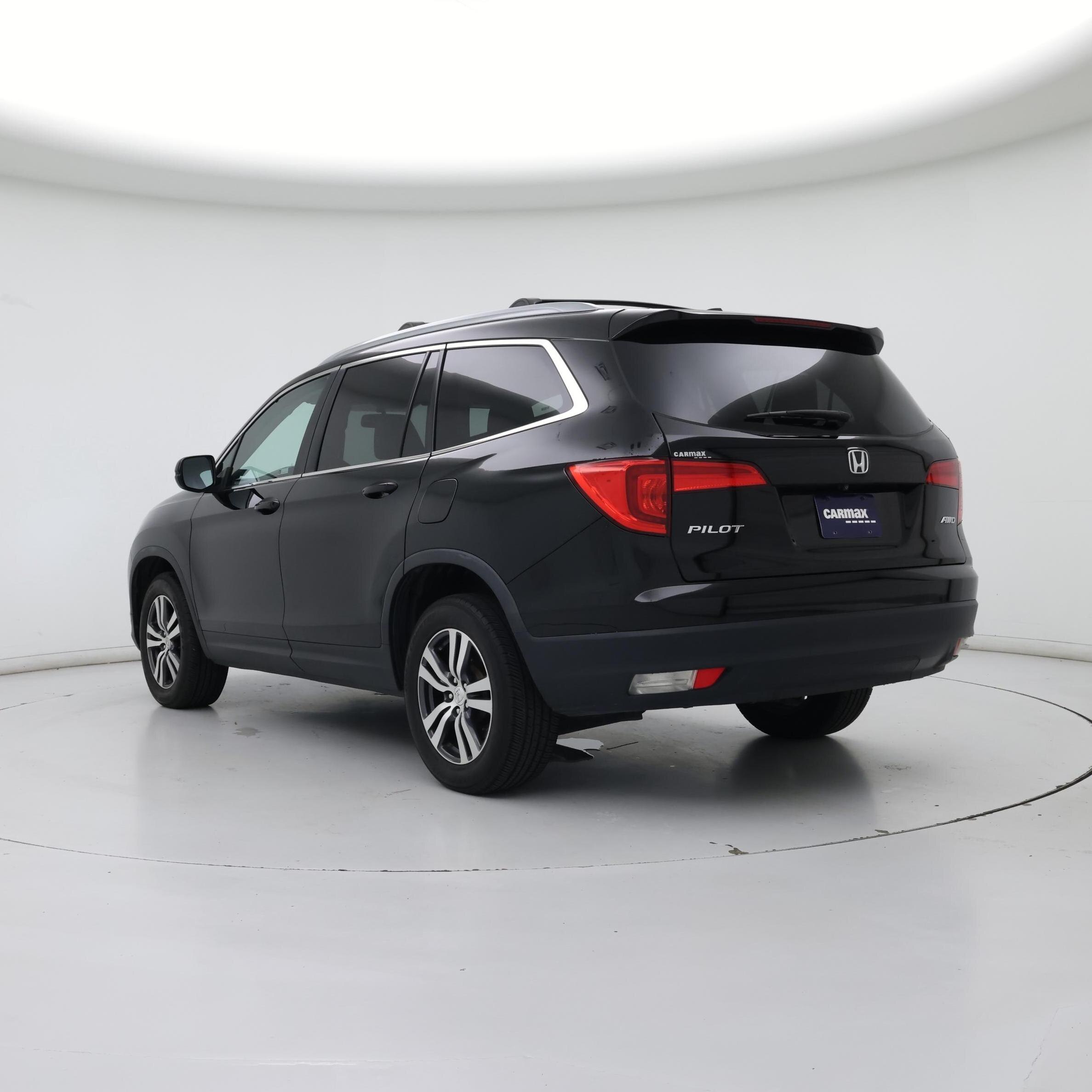Thumbnail: 2018 Honda Pilot - 2