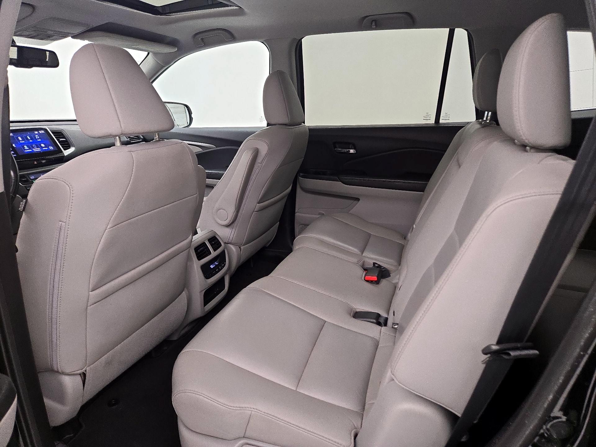 Thumbnail: 2018 Honda Pilot - 20