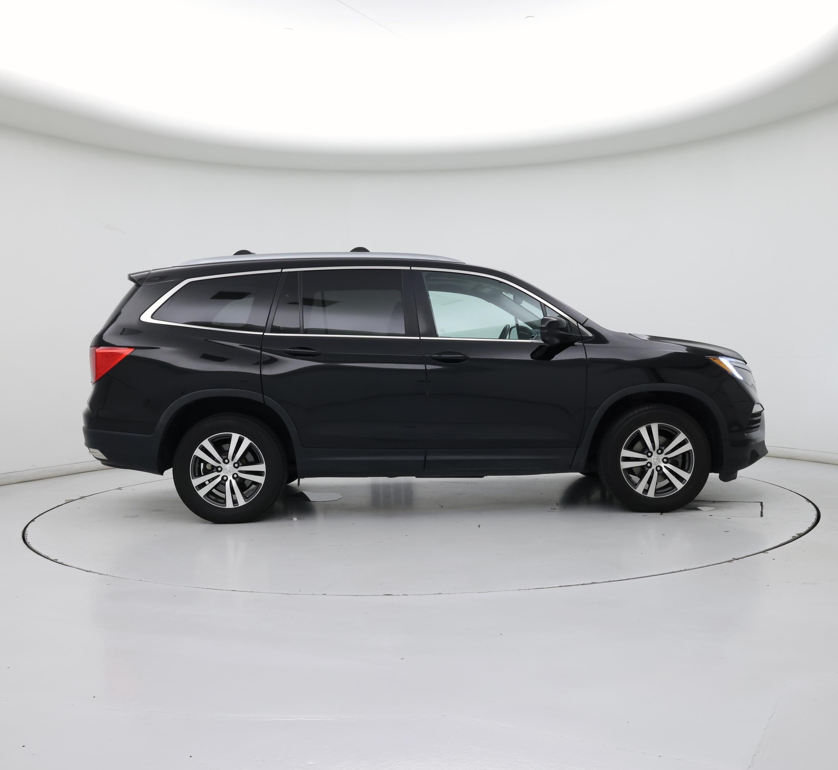 Thumbnail: 2018 Honda Pilot - 7