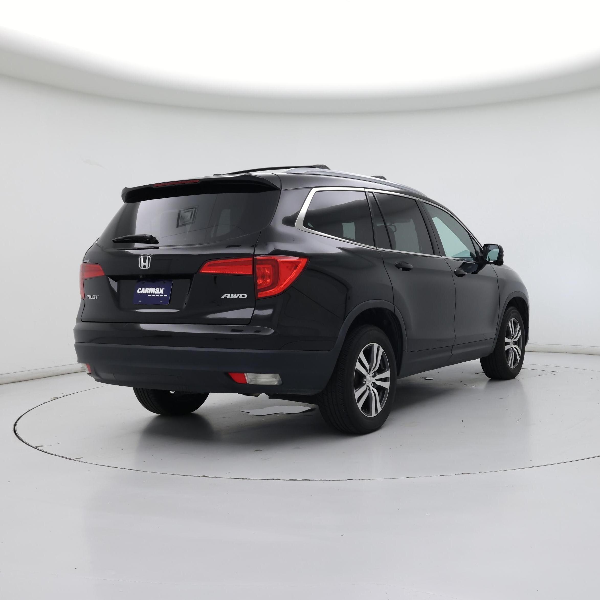 Thumbnail: 2018 Honda Pilot - 8