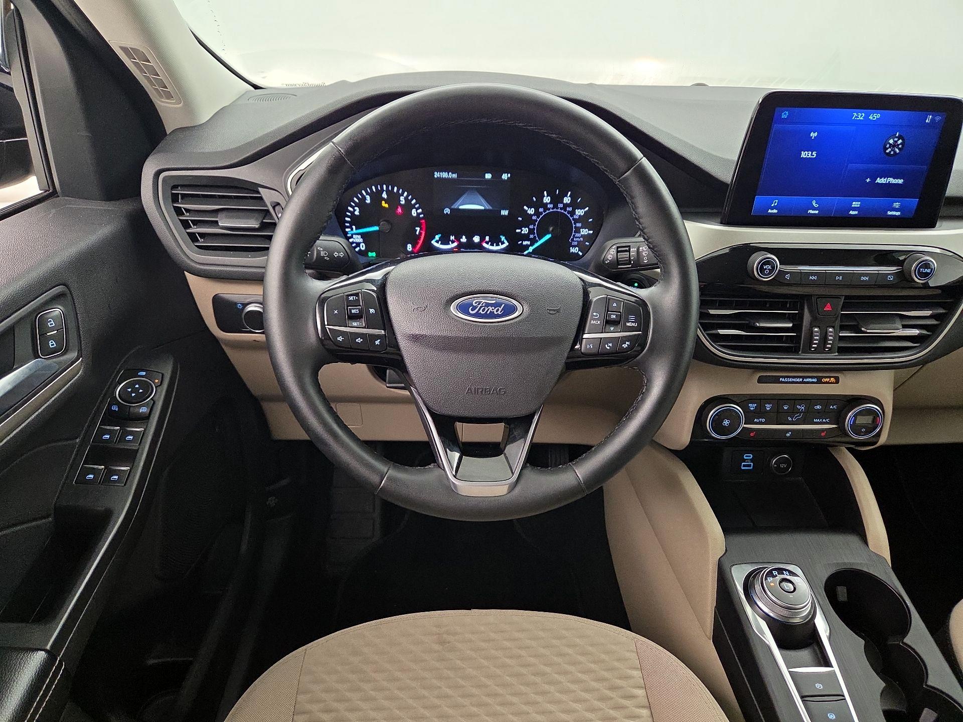 Thumbnail: 2021 Ford Escape - 10