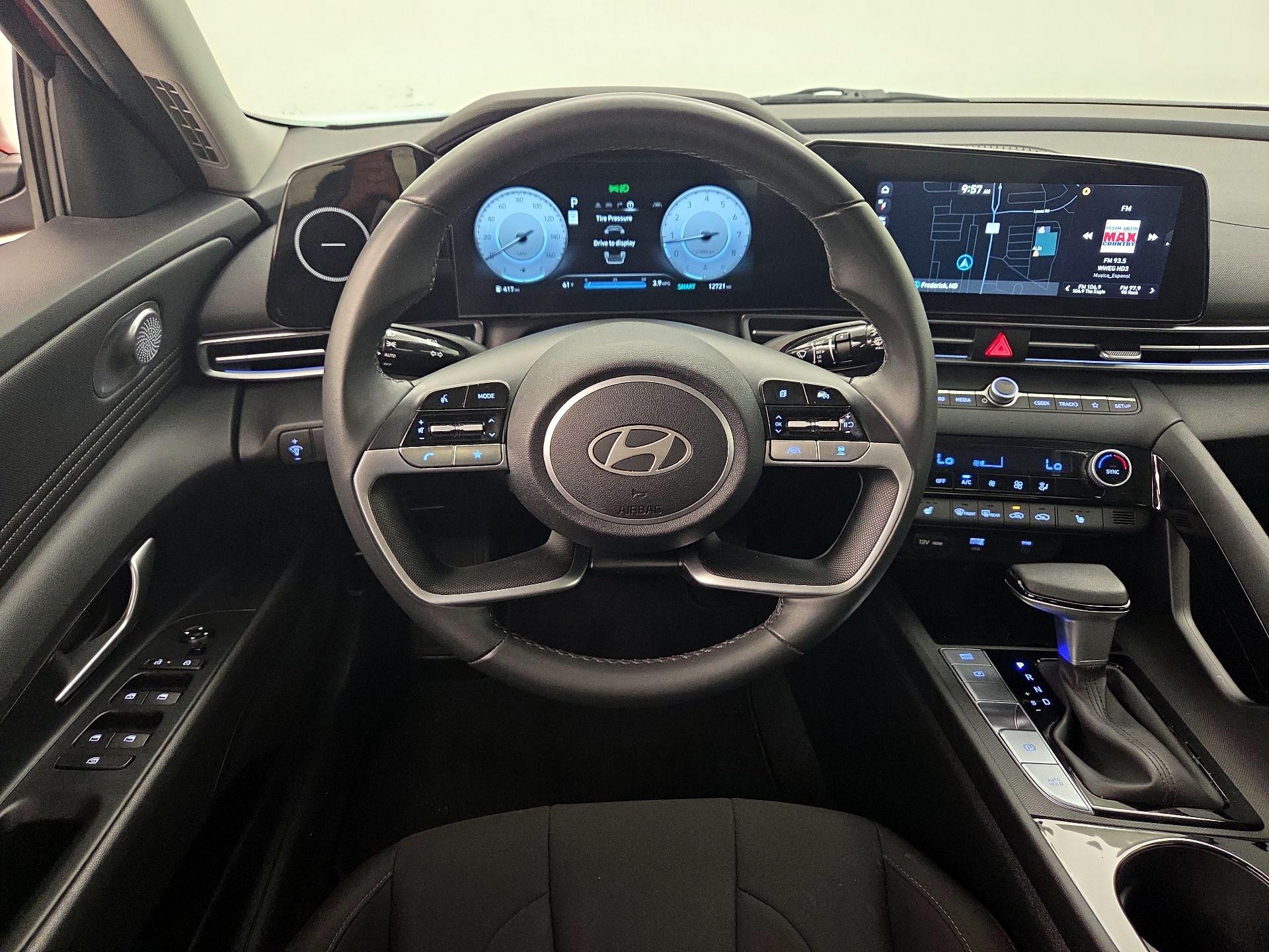 Thumbnail: 2024 Hyundai Elantra - 10