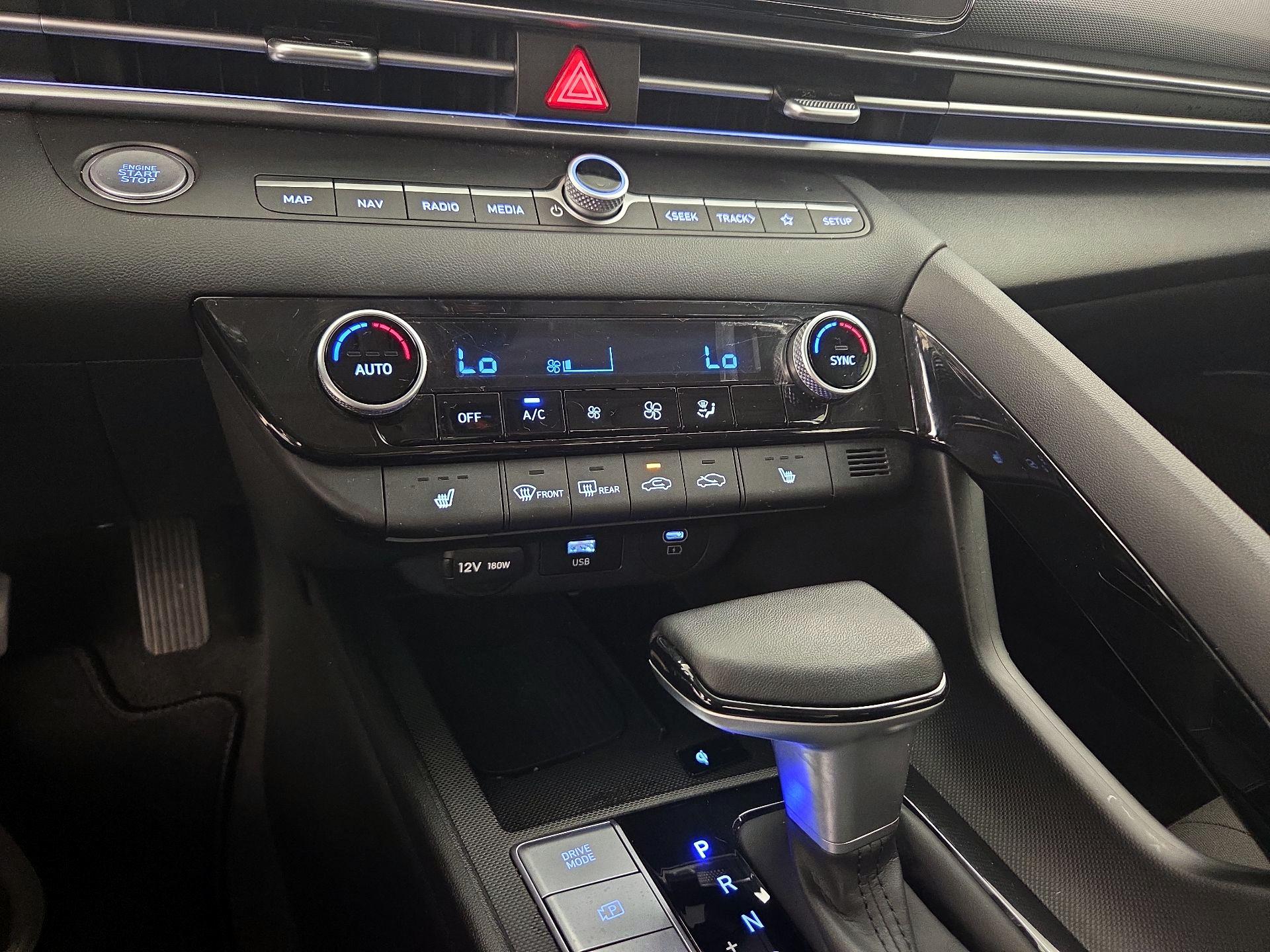 Thumbnail: 2024 Hyundai Elantra - 17