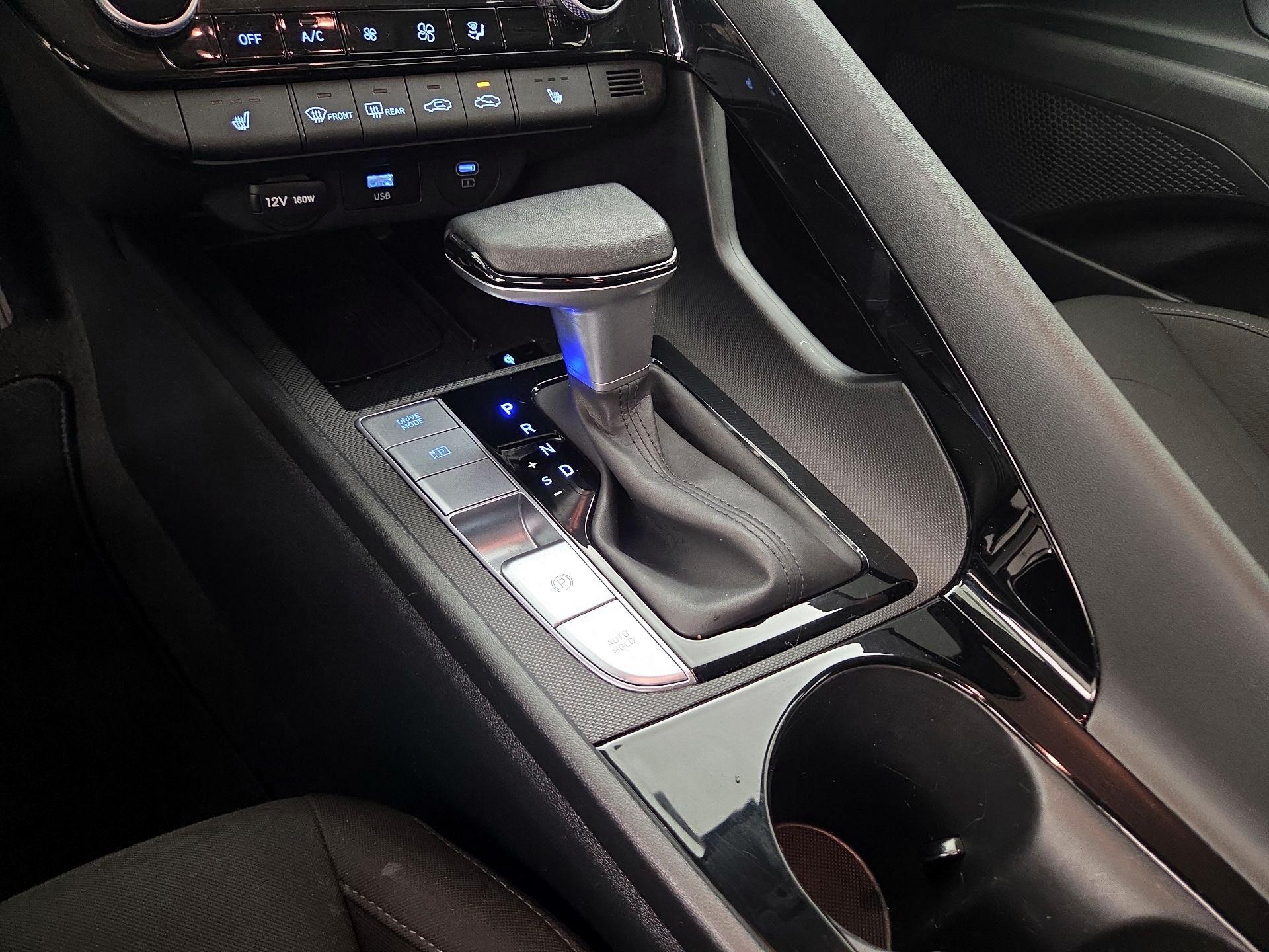 Thumbnail: 2024 Hyundai Elantra - 18