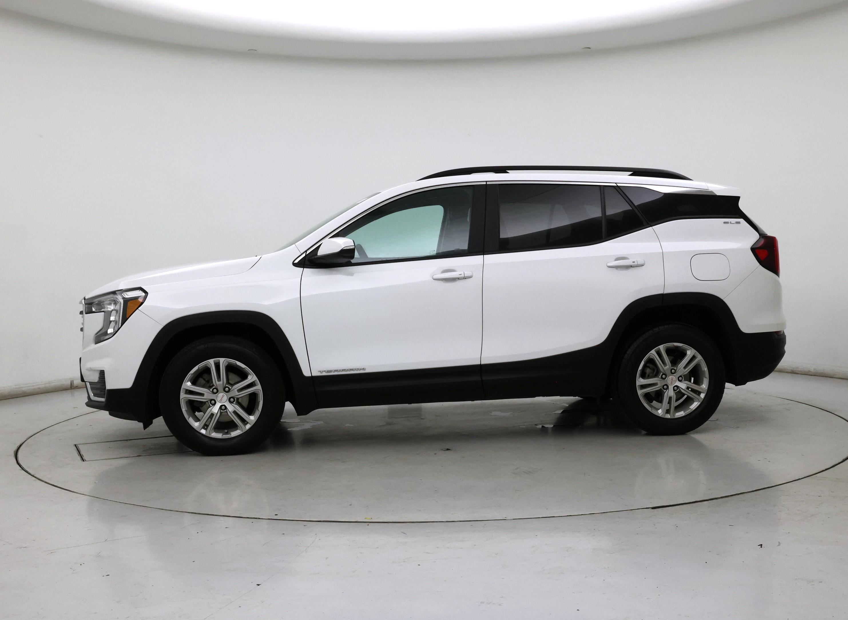 Thumbnail: 2022 GMC Terrain - 3