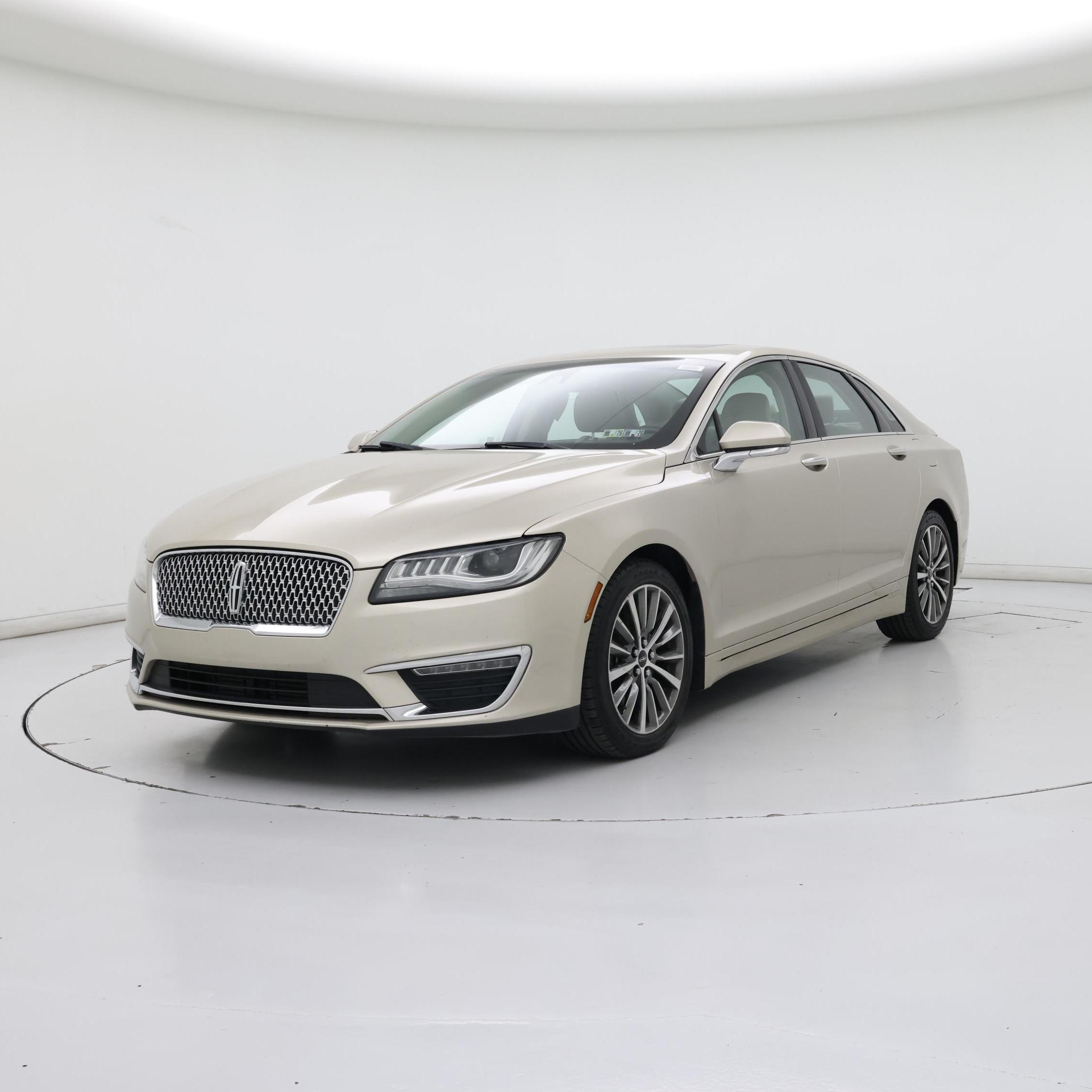 Thumbnail: 2017 Lincoln MKZ - 4
