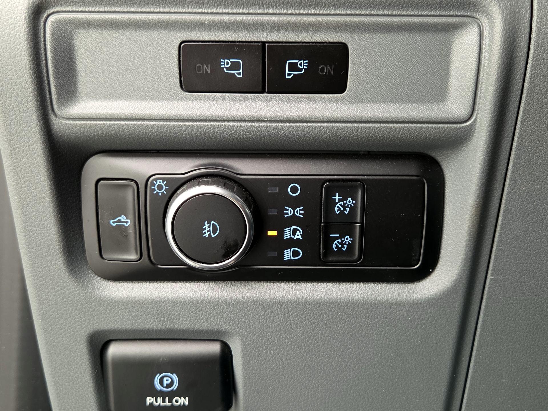 Thumbnail: 2023 Ford F-150 - 13