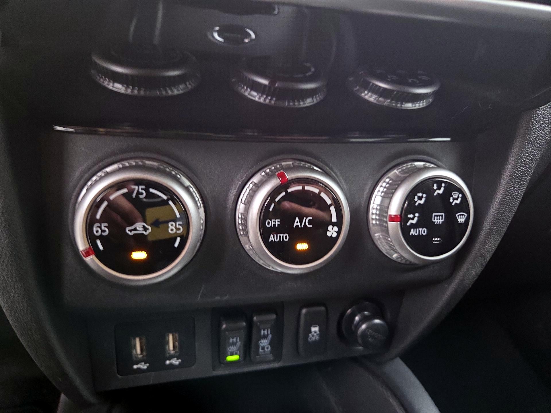 Thumbnail: 2023 Mitsubishi Outlander Sport - 16