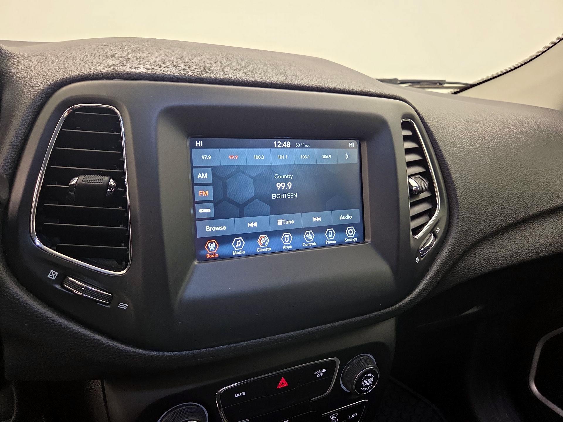 Thumbnail: 2020 Jeep Compass - 15