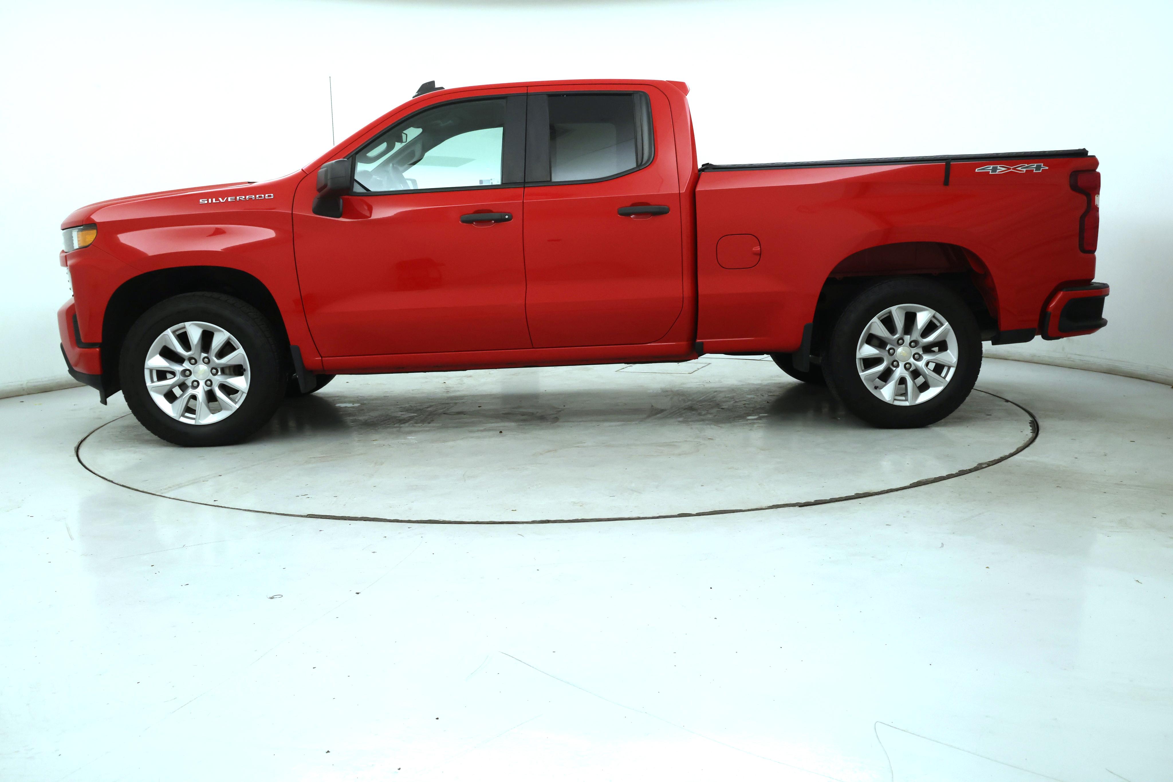 Thumbnail: 2020 Chevrolet Silverado 1500 - 3