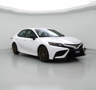 White 2023 Toyota Camry Hybrid SE