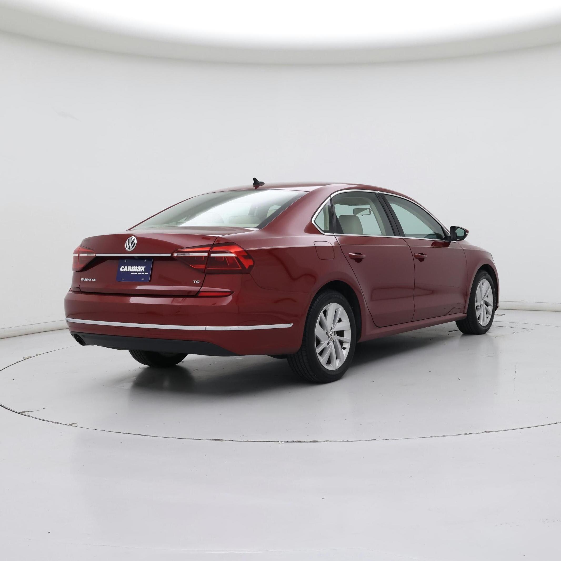 Thumbnail: 2018 Volkswagen Passat - 8
