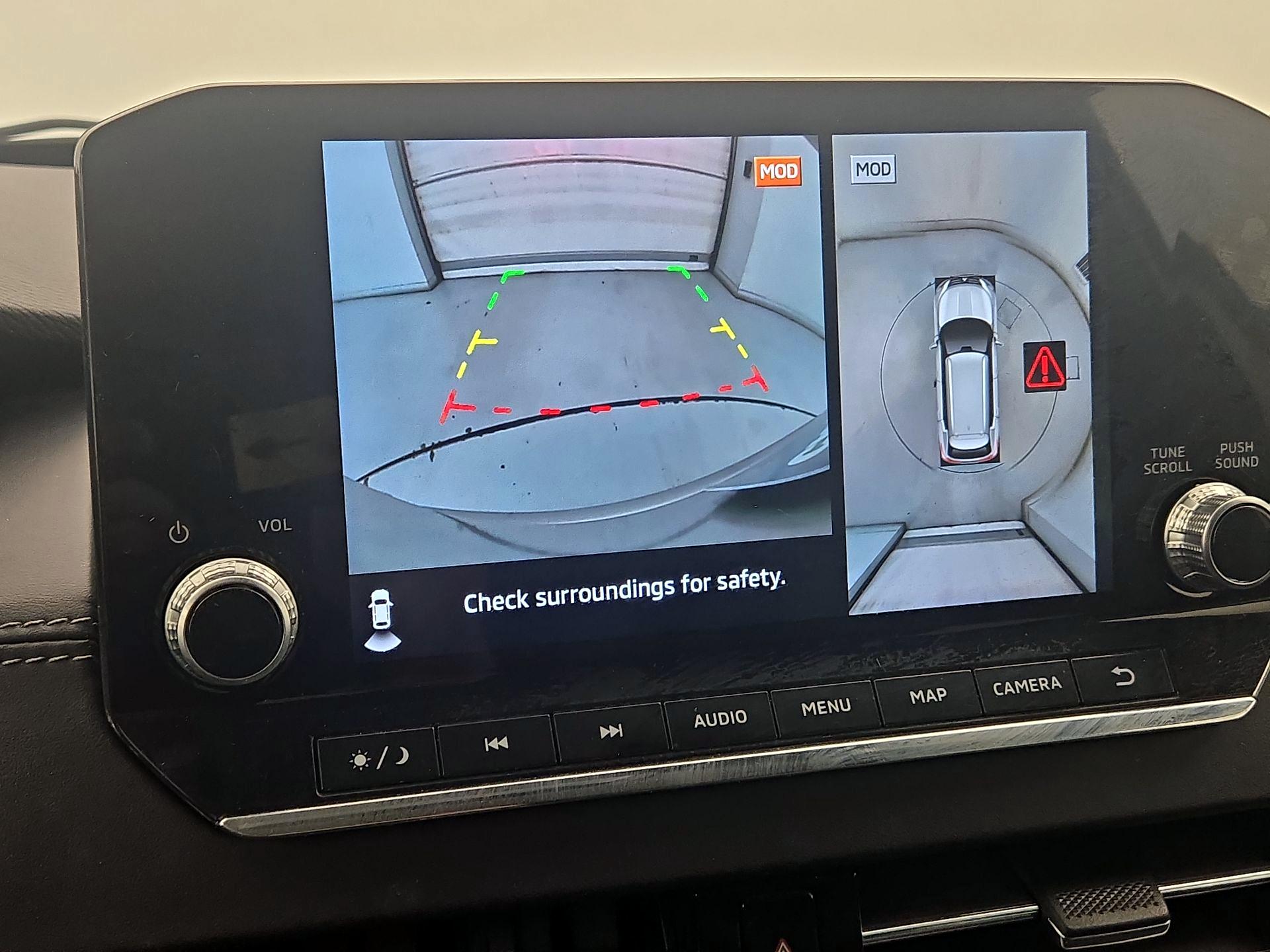 Thumbnail: 2022 Mitsubishi Outlander - 15