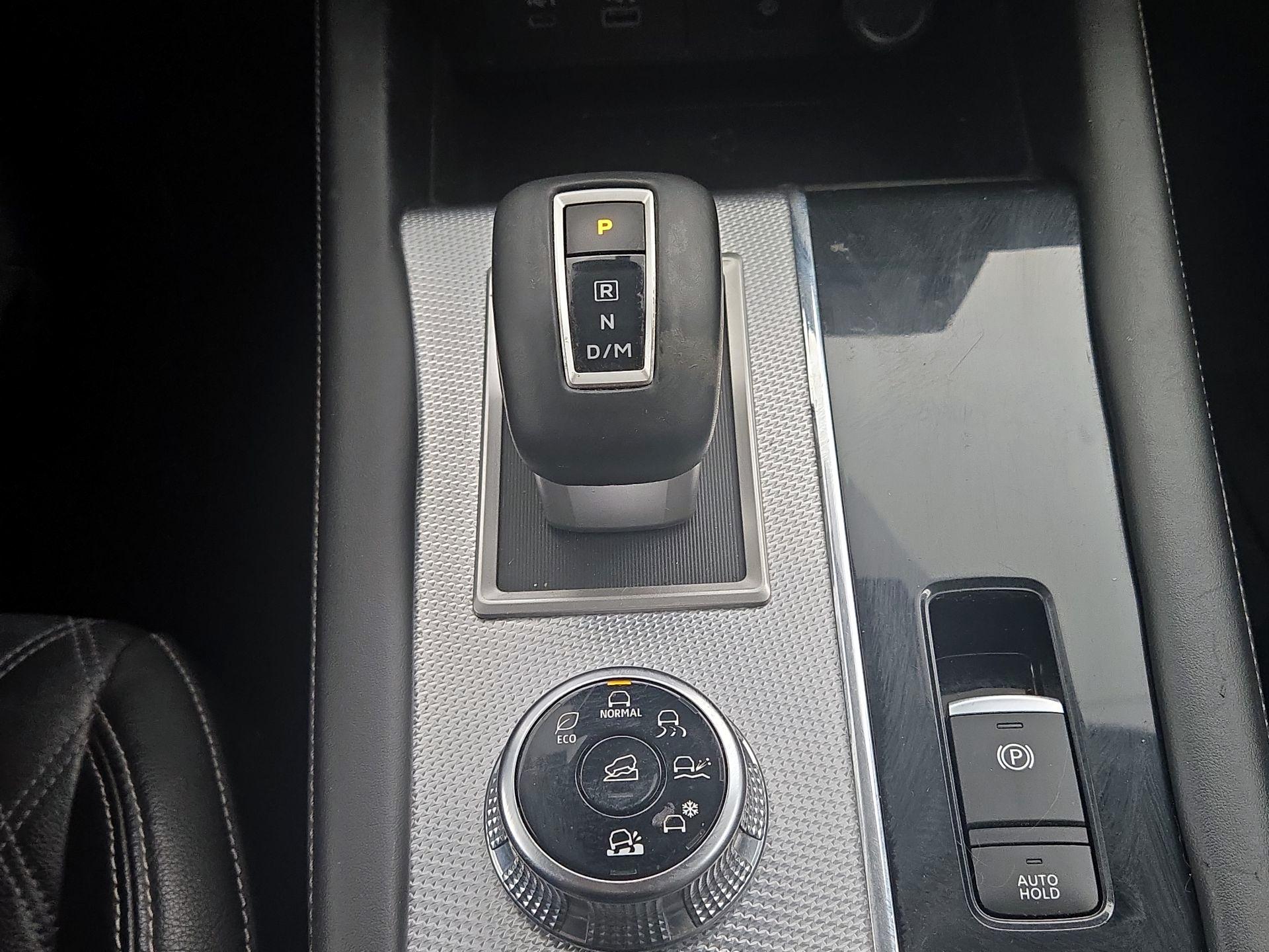 Thumbnail: 2022 Mitsubishi Outlander - 18