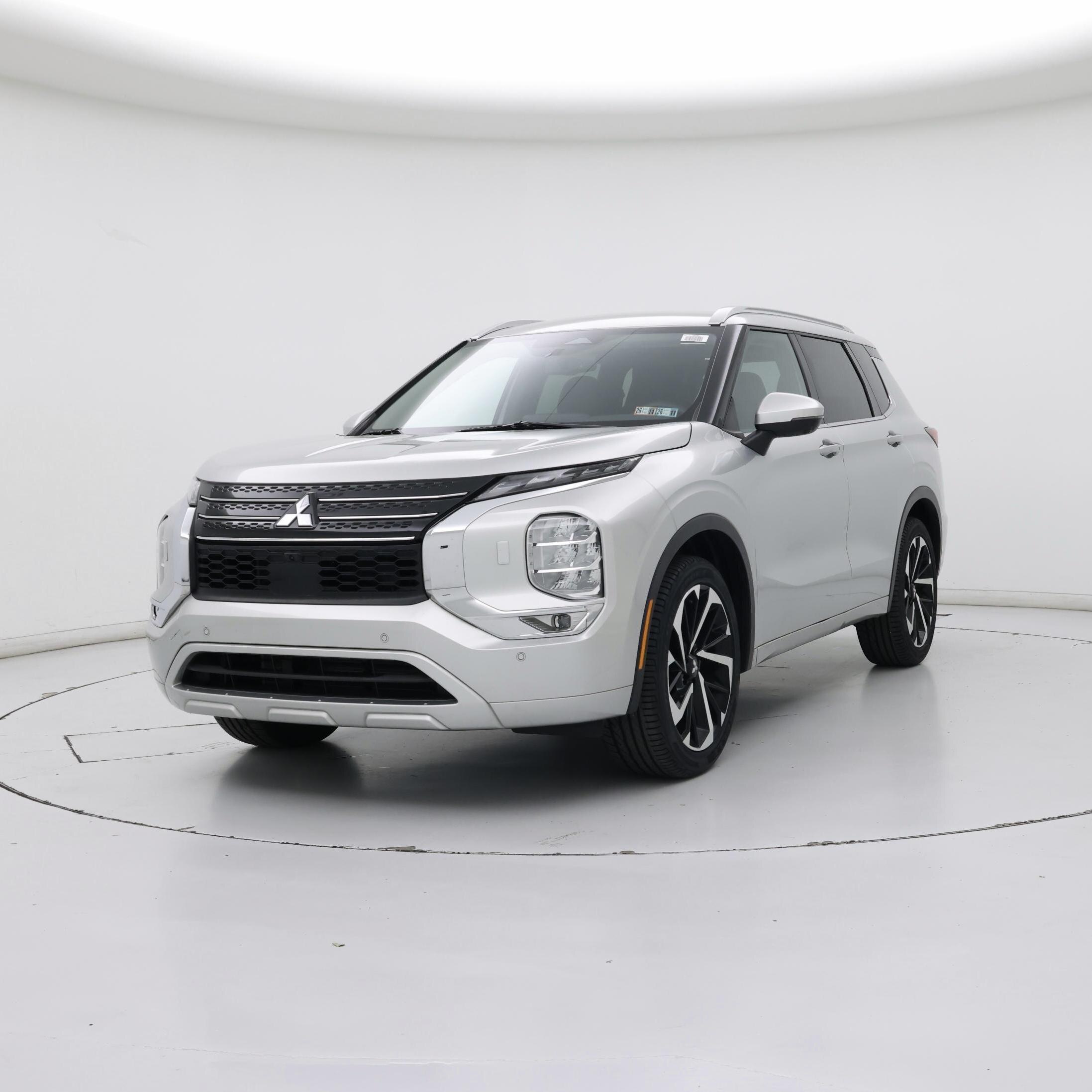 Thumbnail: 2022 Mitsubishi Outlander - 4