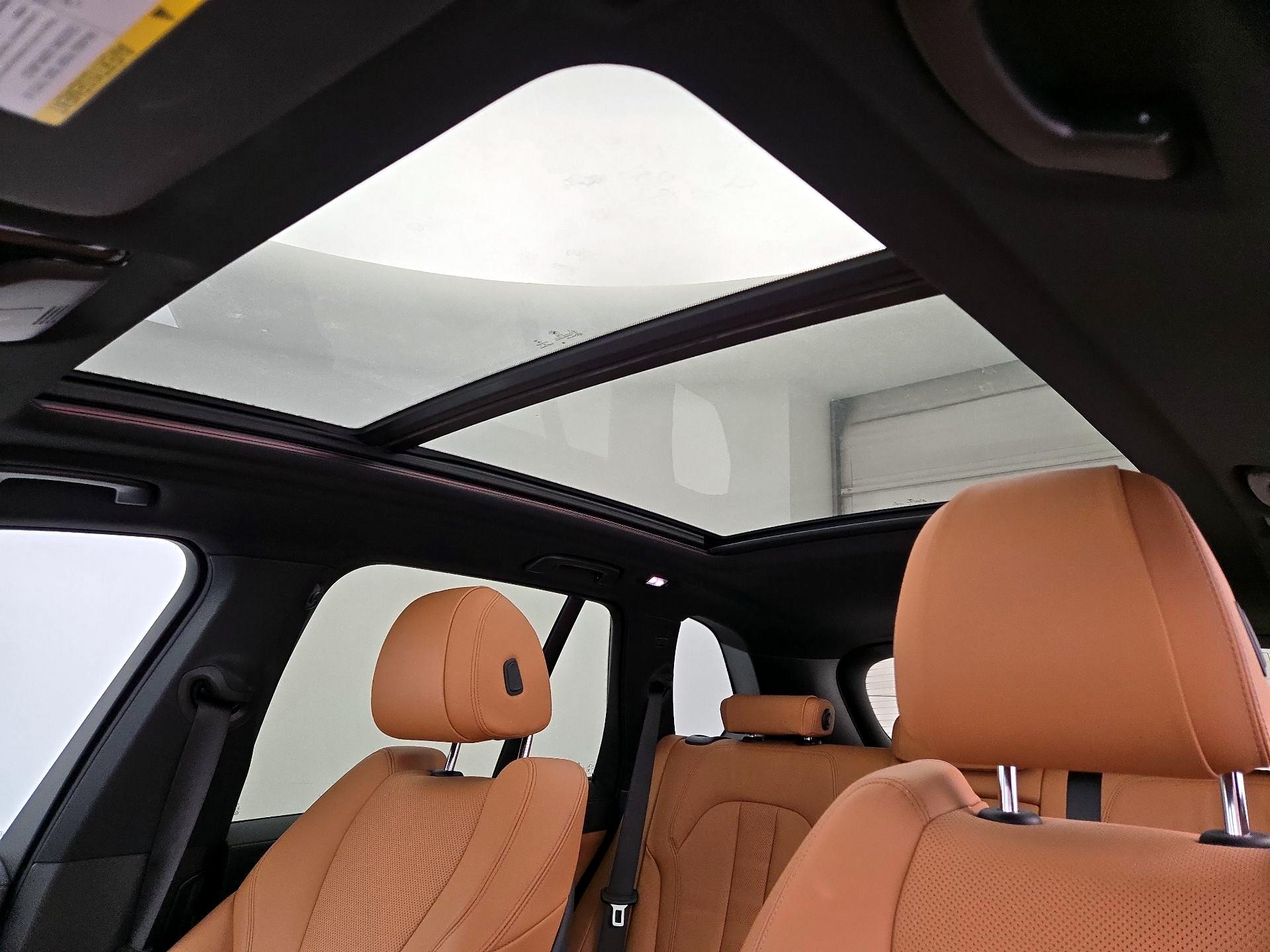 Thumbnail: 2021 BMW X5 - 20