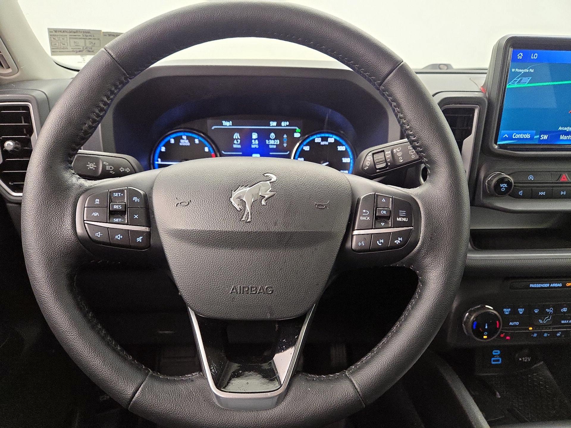 Thumbnail: 2022 Ford Bronco Sport - 10