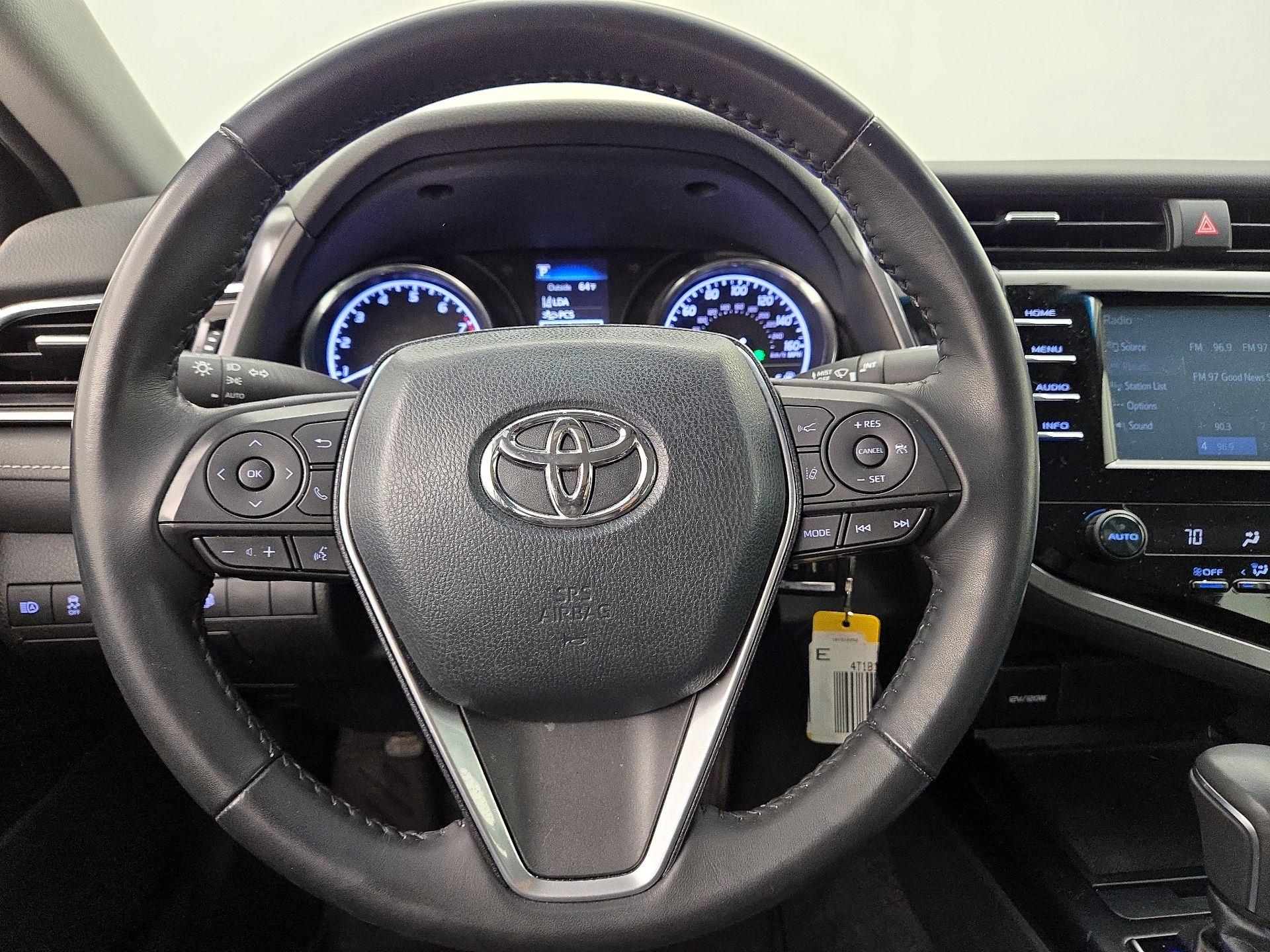 Thumbnail: 2018 Toyota Camry - 10