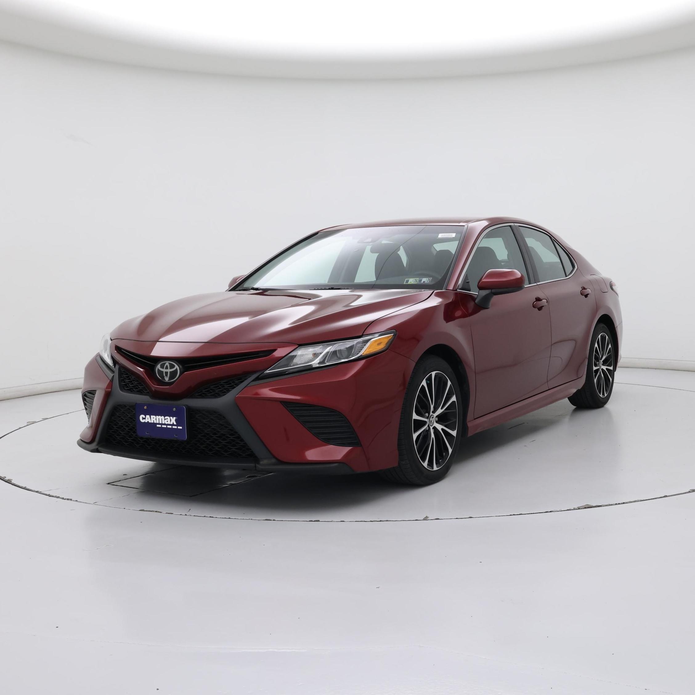 Thumbnail: 2018 Toyota Camry - 4