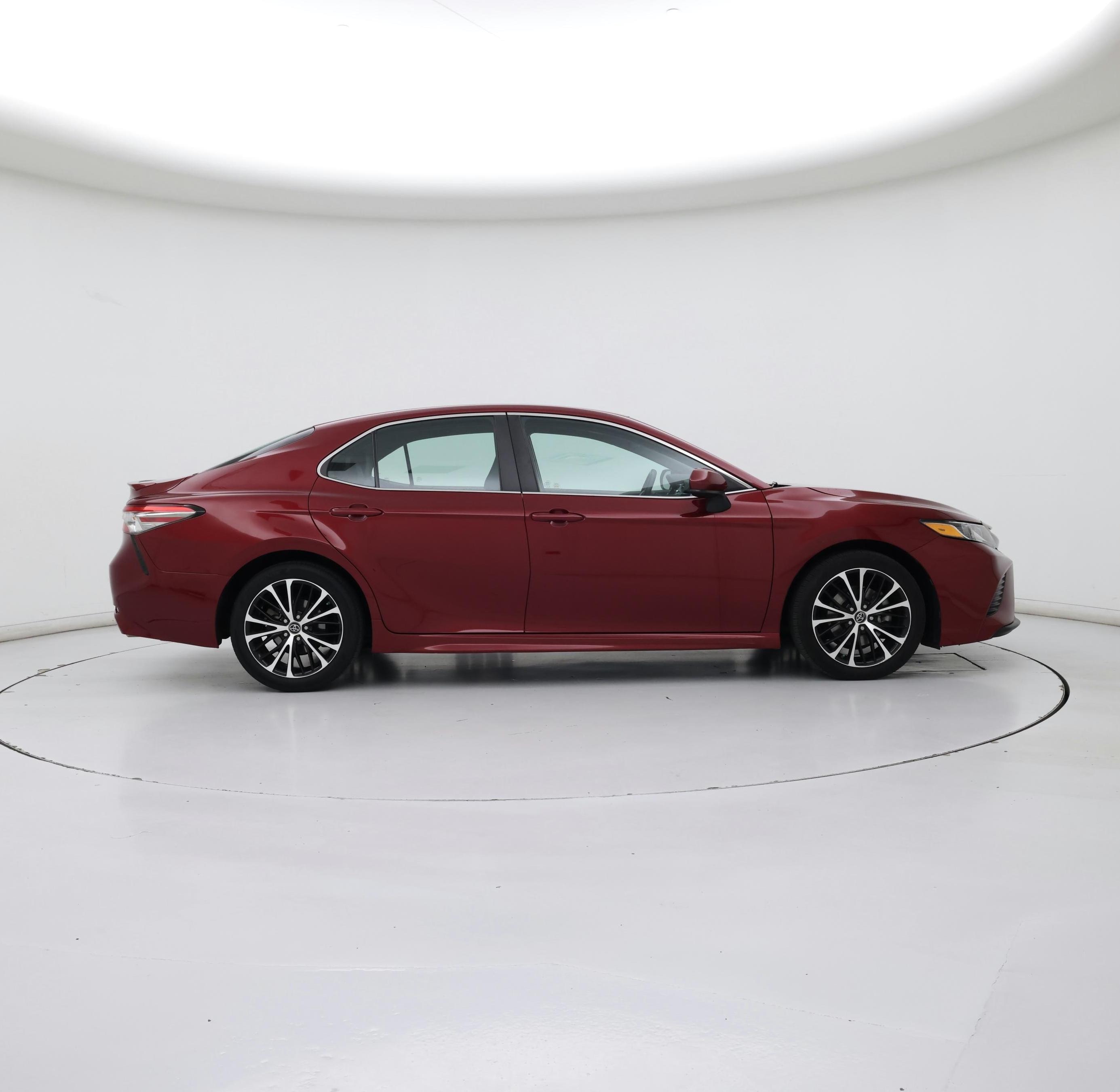 Thumbnail: 2018 Toyota Camry - 7
