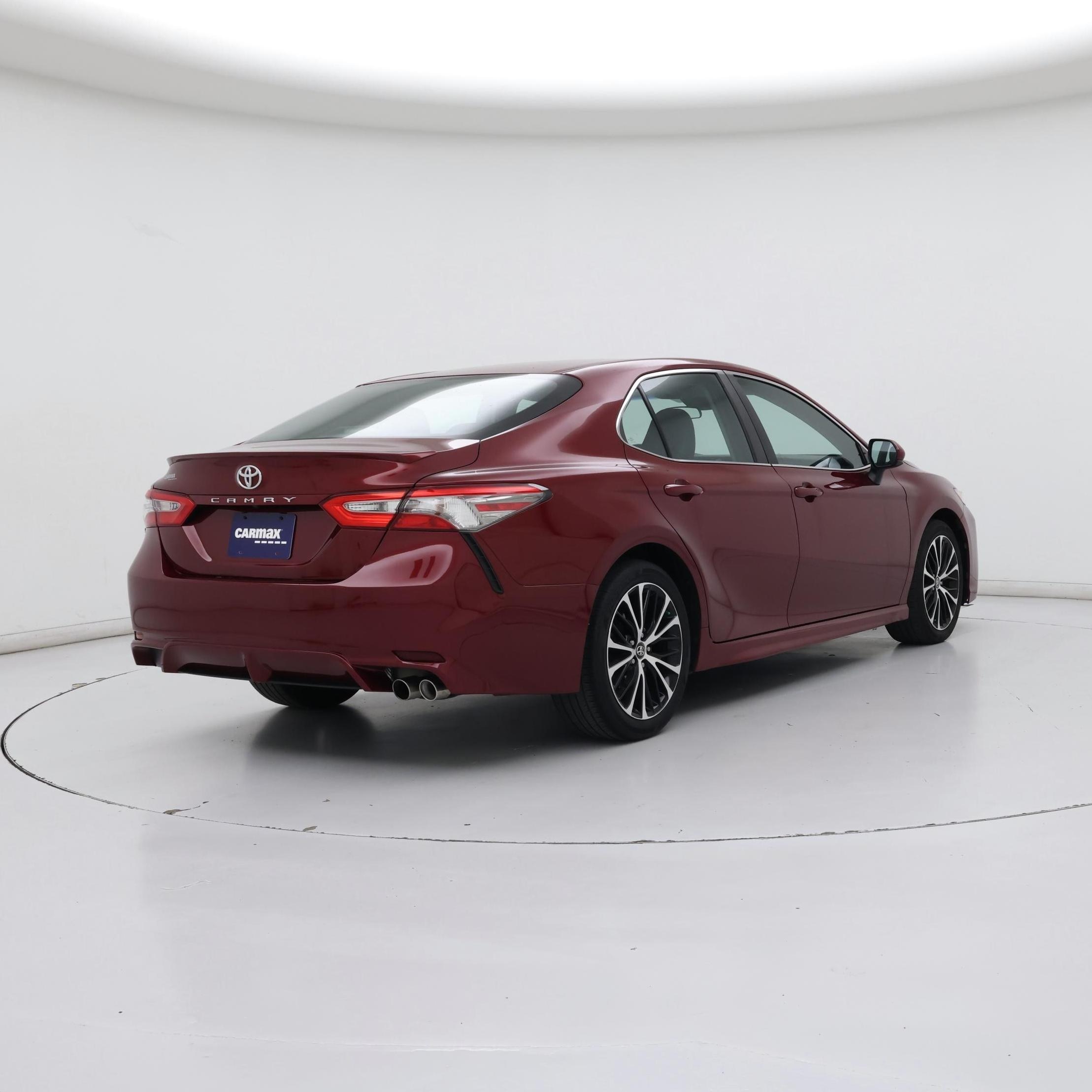 Thumbnail: 2018 Toyota Camry - 8