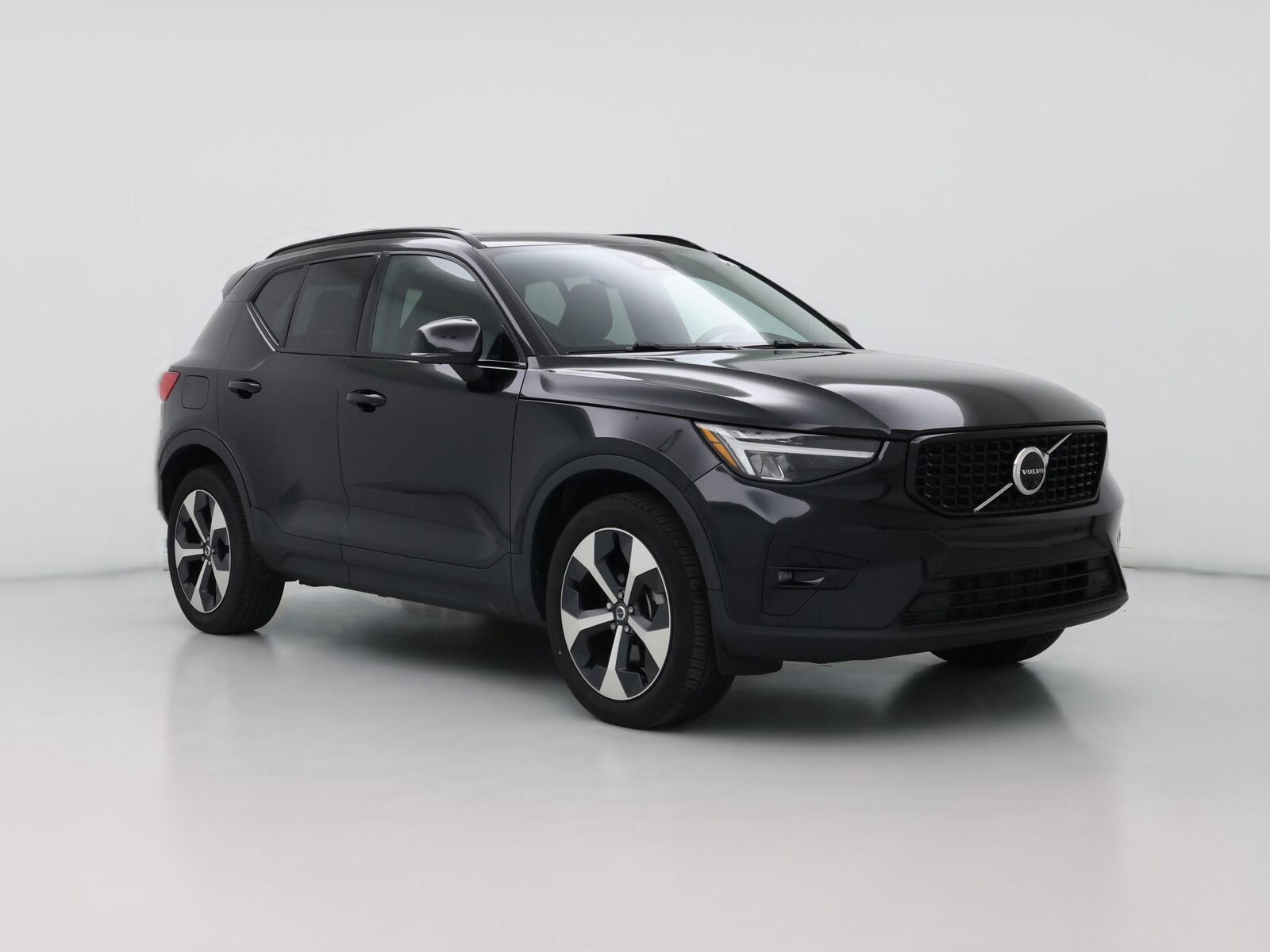 2023 Volvo XC40 Plus