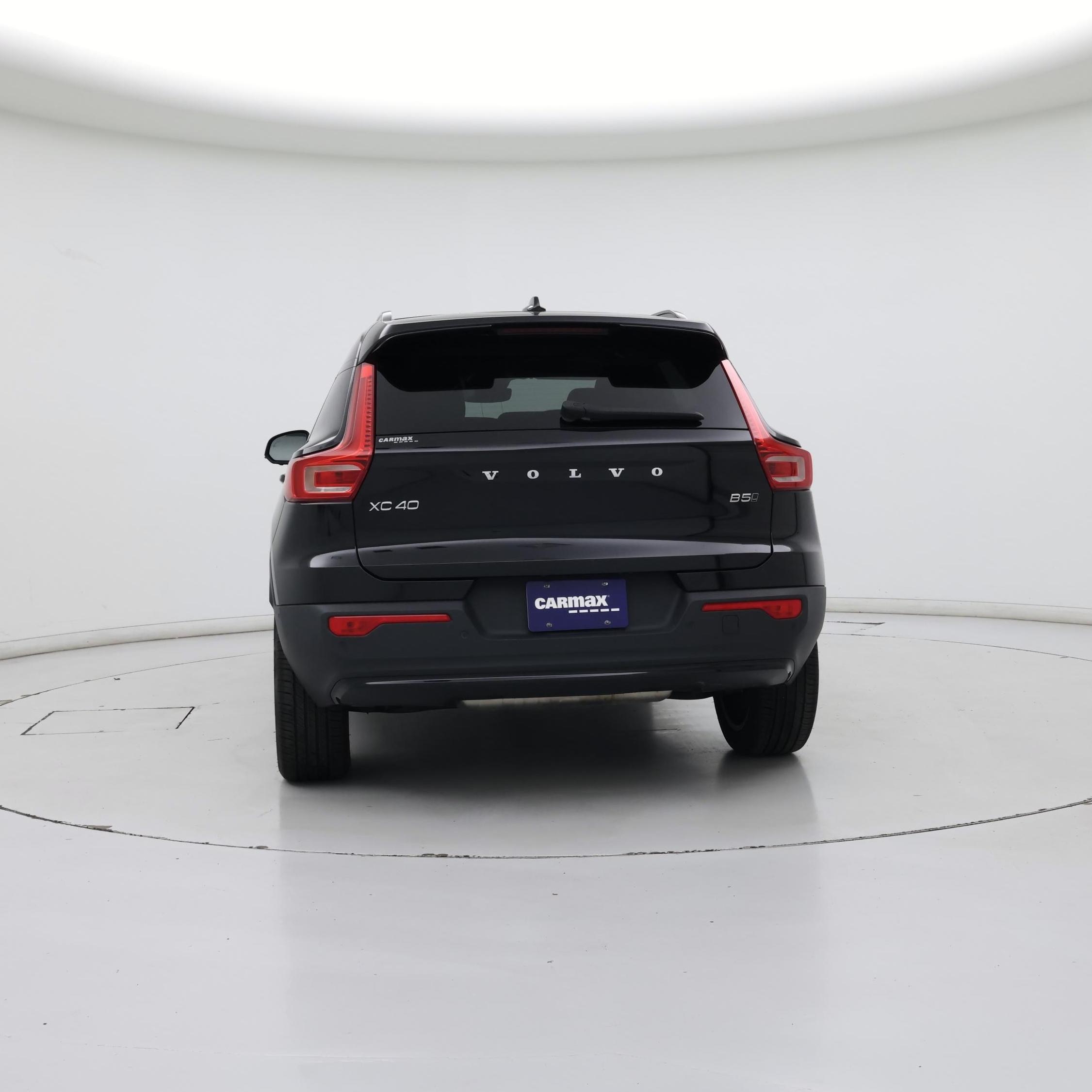 Thumbnail: 2023 Volvo XC40 - 6