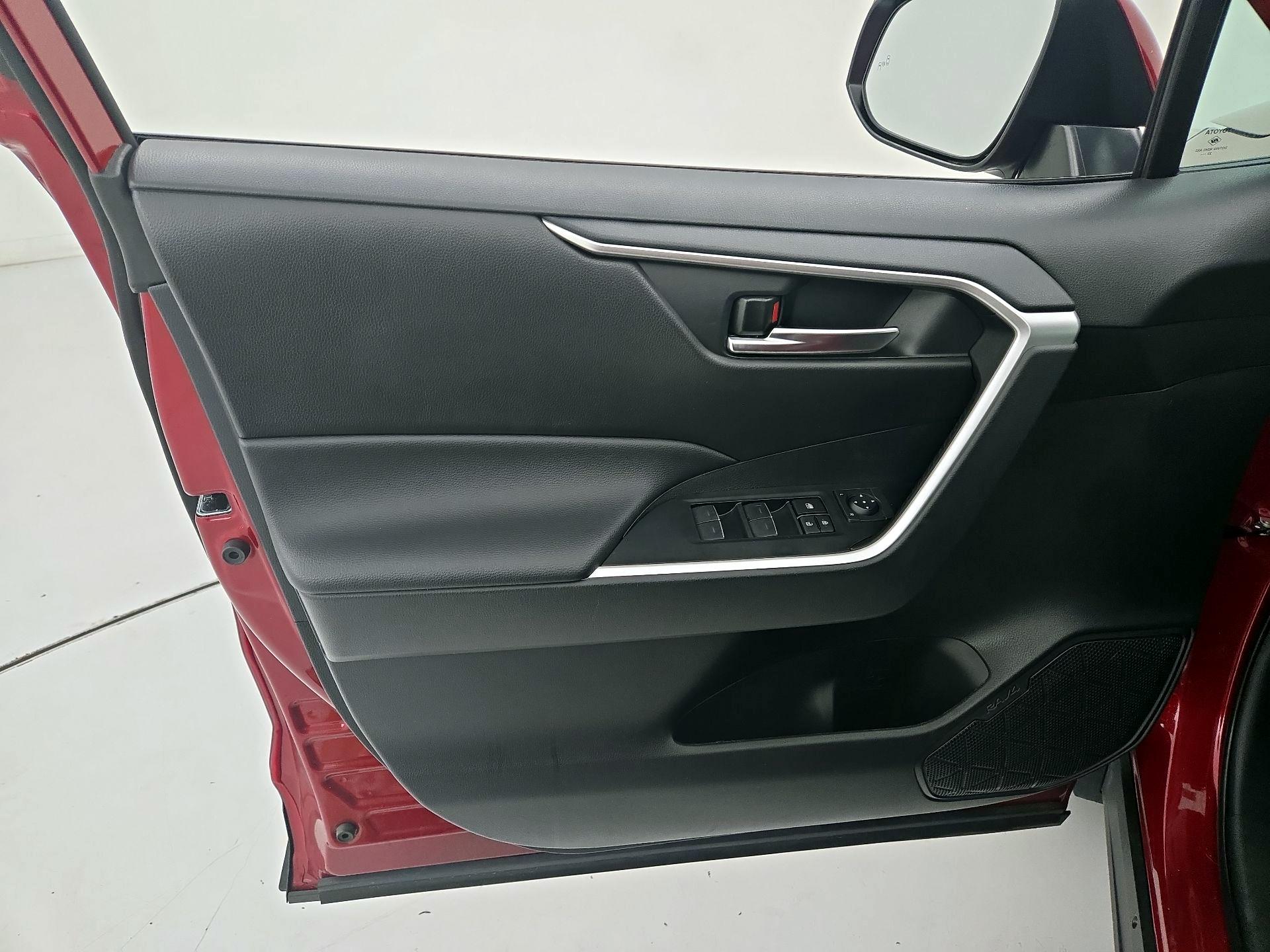 Thumbnail: 2024 Toyota RAV4 - 12